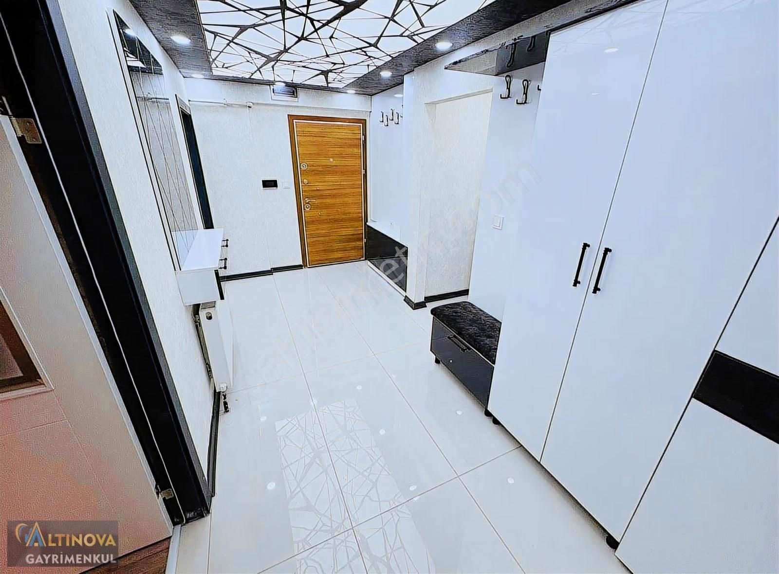 Keçiören Gazellerde Cd Üzerinde Ful Yapılı Emsalsiz 3+1 Daire - Görsel 8