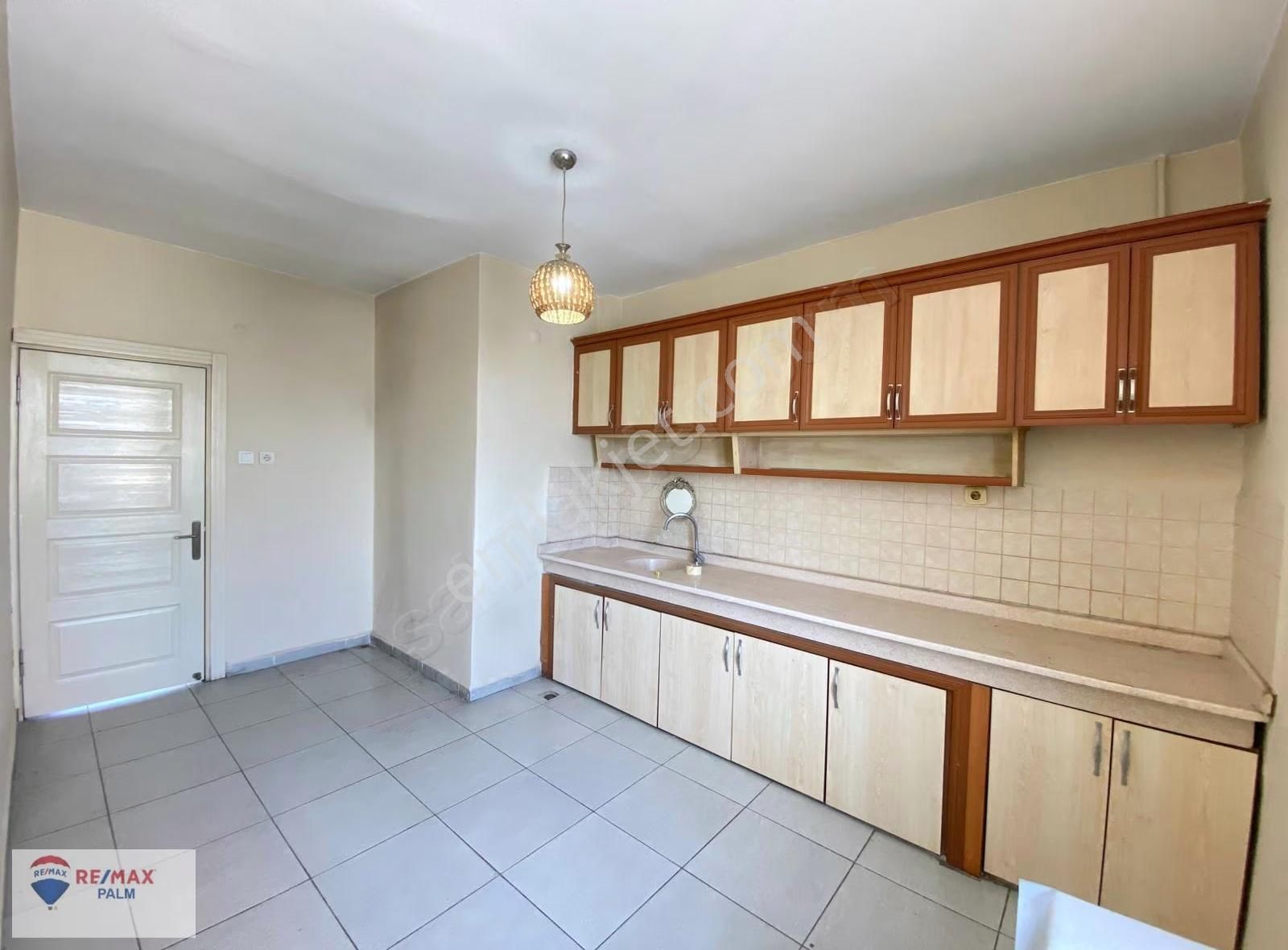 Remax Palm'den Konum Avantajlı Kiralık 3+1 Daire - Görsel 7