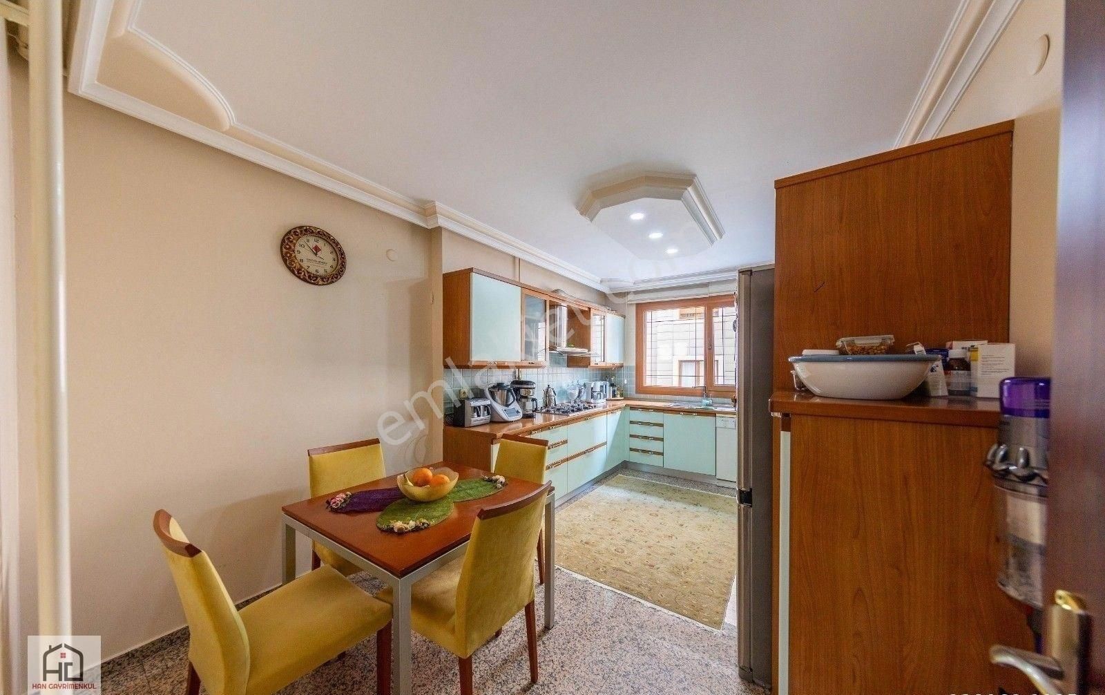 Han Emlaktan Ömerpaşaya Yakın 5+1 Kapalı Otoparklı Genç Bina !!! - Görsel 3