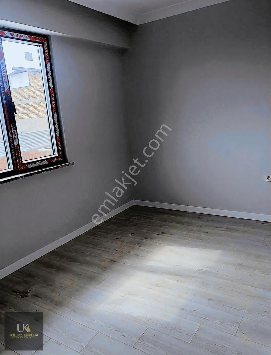 Derince'de İdeal Lokasyonda Satılık Yüksek Giriş Daire - Görsel 4
