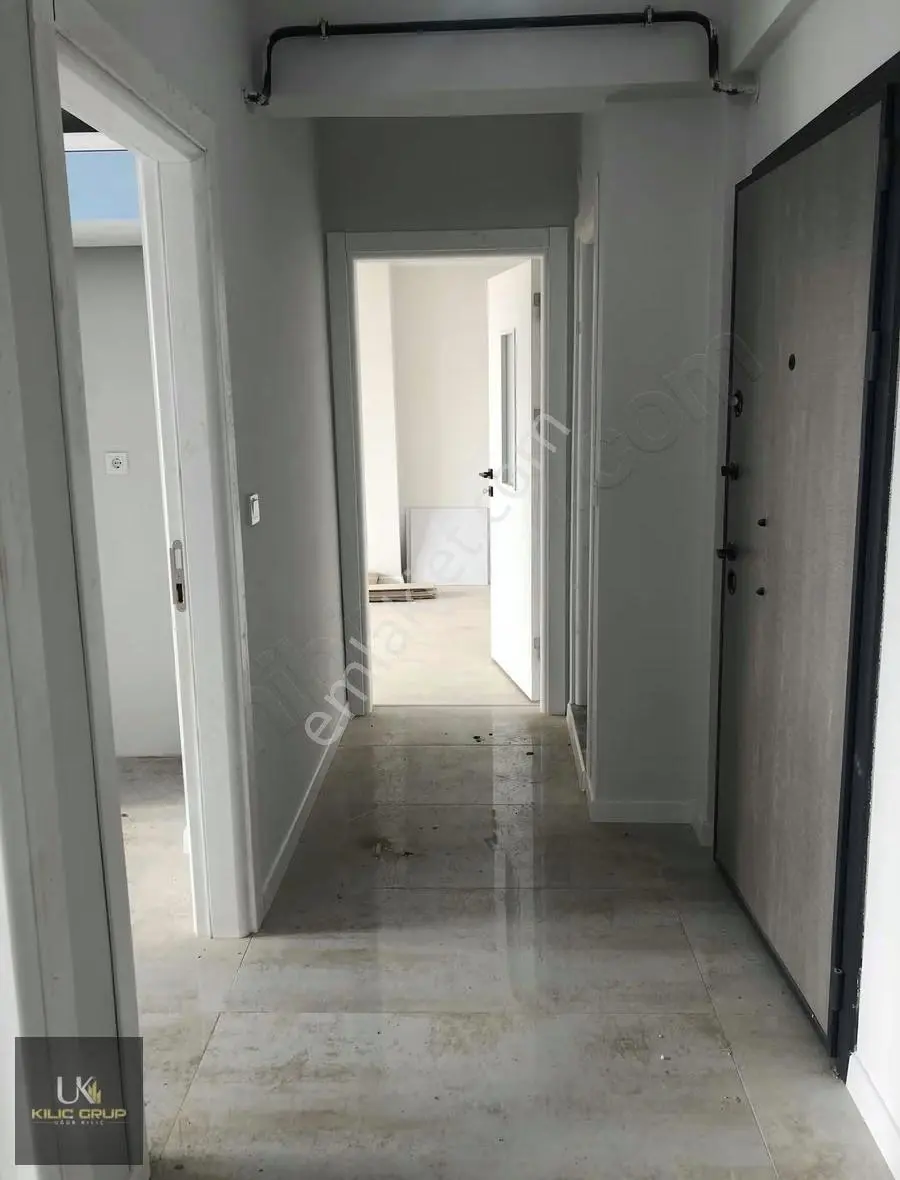 Derince'de İdeal Lokasyonda Satılık Yüksek Giriş Daire - Görsel 2
