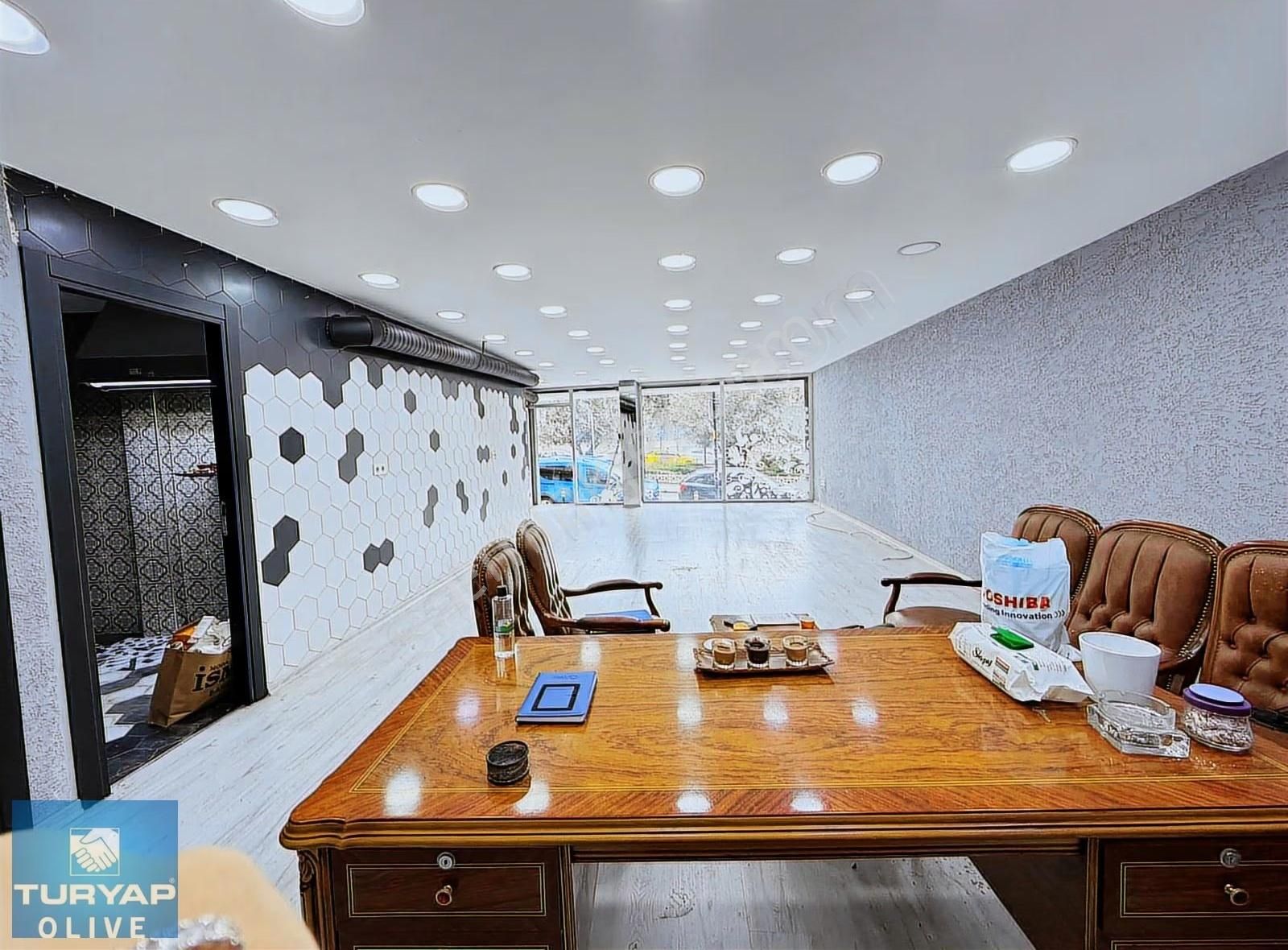Zeytinburnunda 14 M Cepheli 265 M² Prestijli Yatırımlık Dükkan - Görsel 17