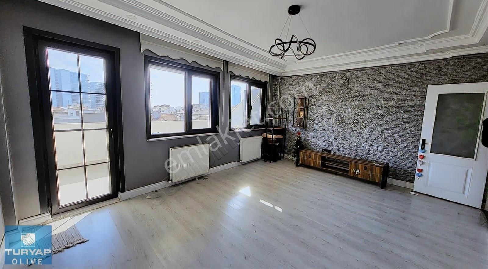 Zeytinburn Nuripaşa Satılık 5+1 Dubleks Daire Deniz Manzaralı - Görsel 14