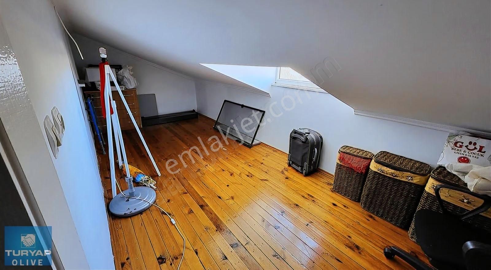 Zeytinburn Nuripaşa Satılık 5+1 Dubleks Daire Deniz Manzaralı - Görsel 4