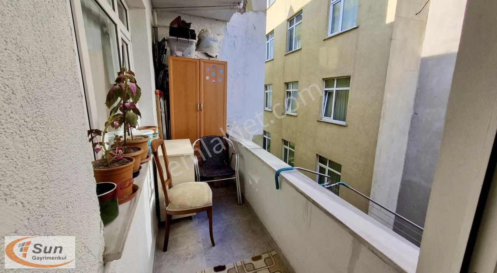 Ümraniye Altınşehir Mh Metroya 3 Dk 2+1 İskanli 120m2 Ara Kat - Görsel 2