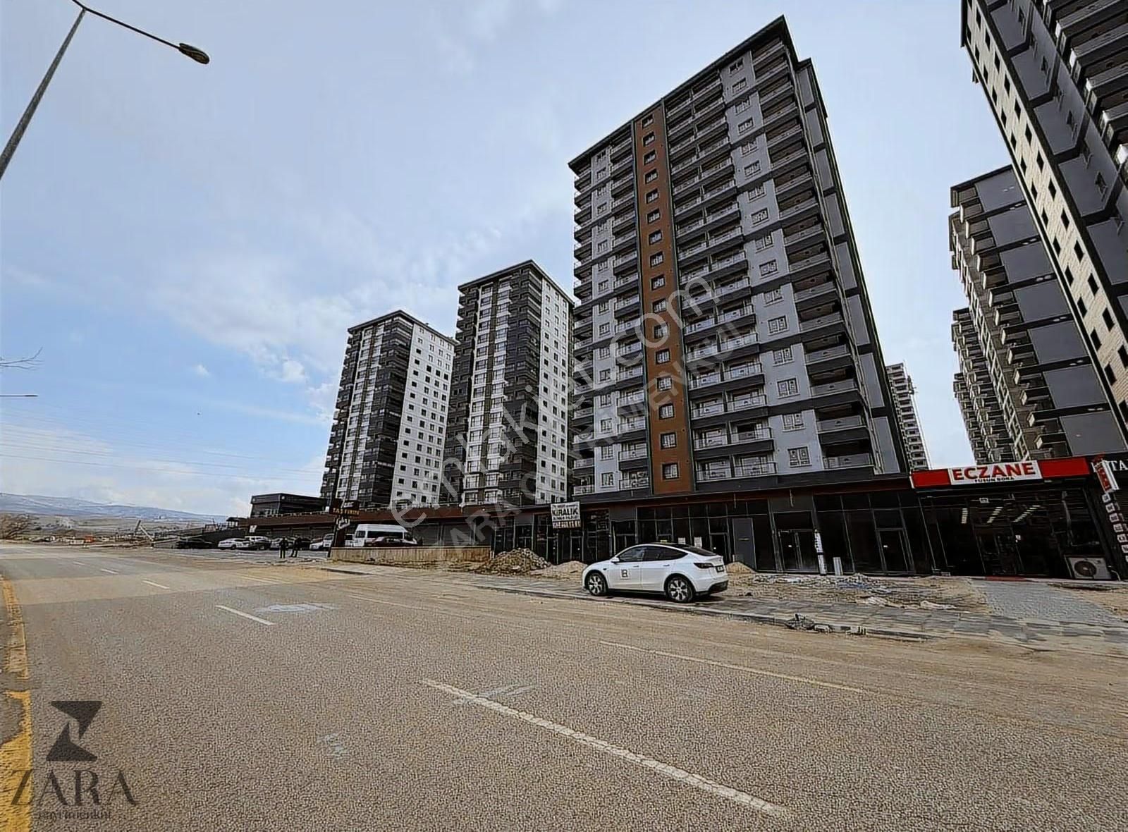 ▄zara▄mamak Vadi Manzara Evleri'nde Premium 2+1 Ara Kat Daire