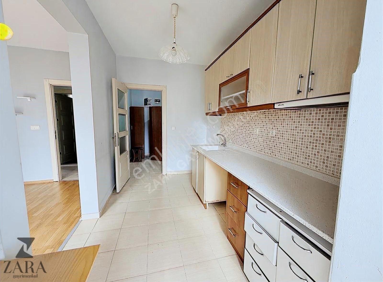 ▄zara▄zirvekent Mh.muhtarlık Yanında Yüksek Katta 2+1 95m² Daire - Görsel 14