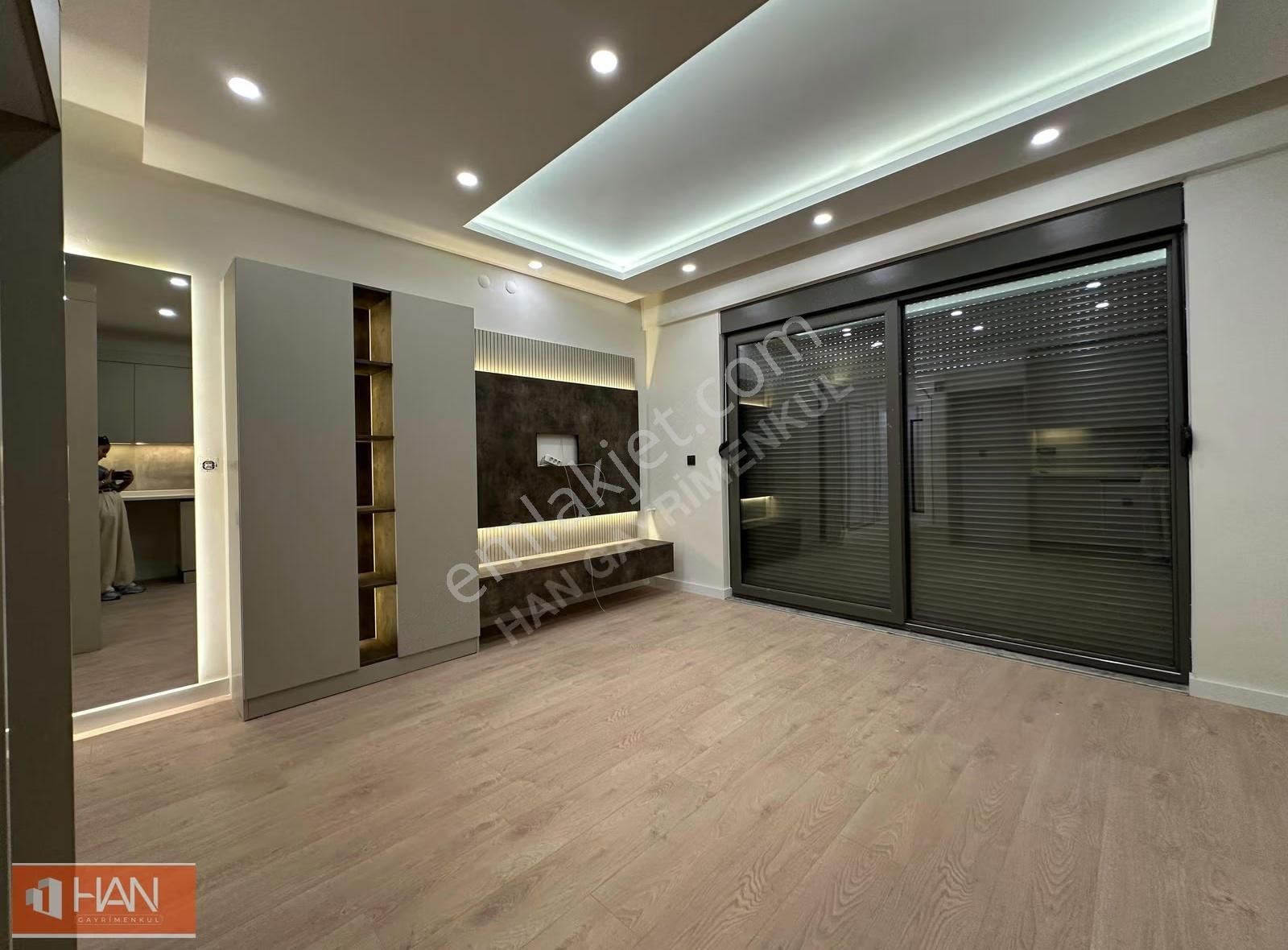 V. Aydoğmuş Mah. 1+1 Ultra Lüks Yüksek Kredili Havuzlu Satılık - Görsel 4