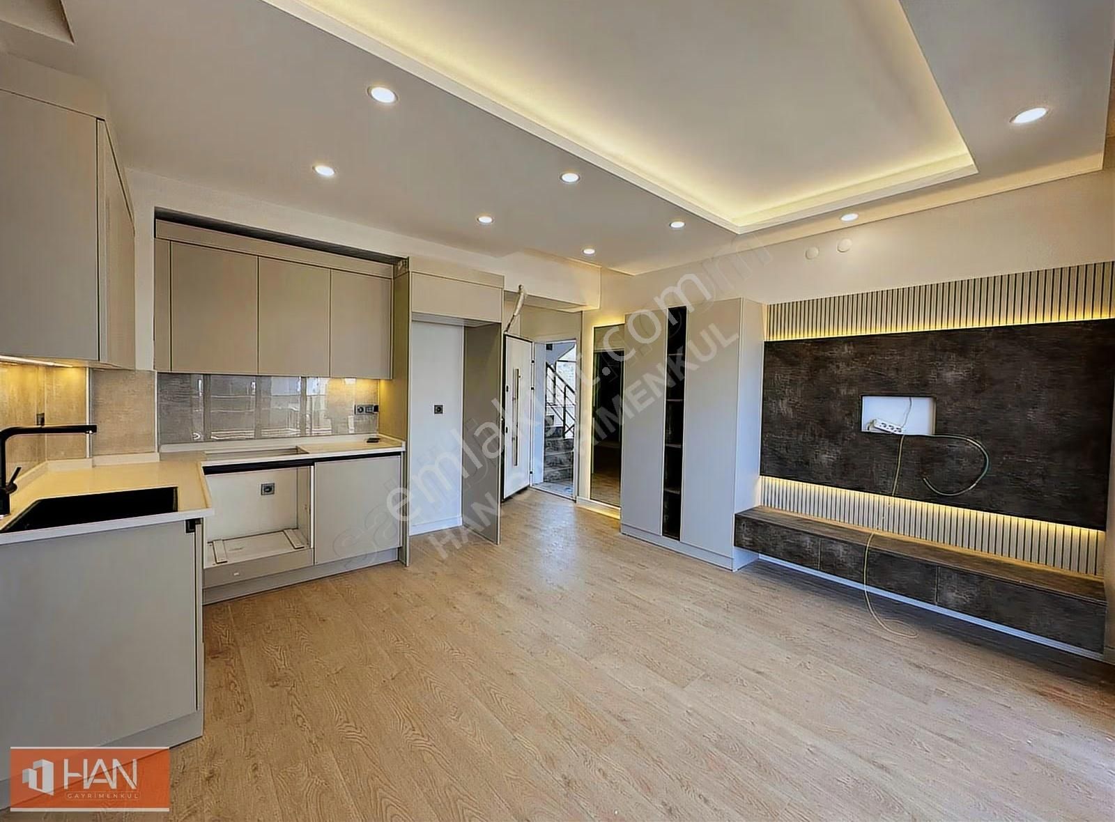 V. Aydoğmuş Mah. 1+1 Ultra Lüks Yüksek Kredili Havuzlu Satılık - Görsel 34