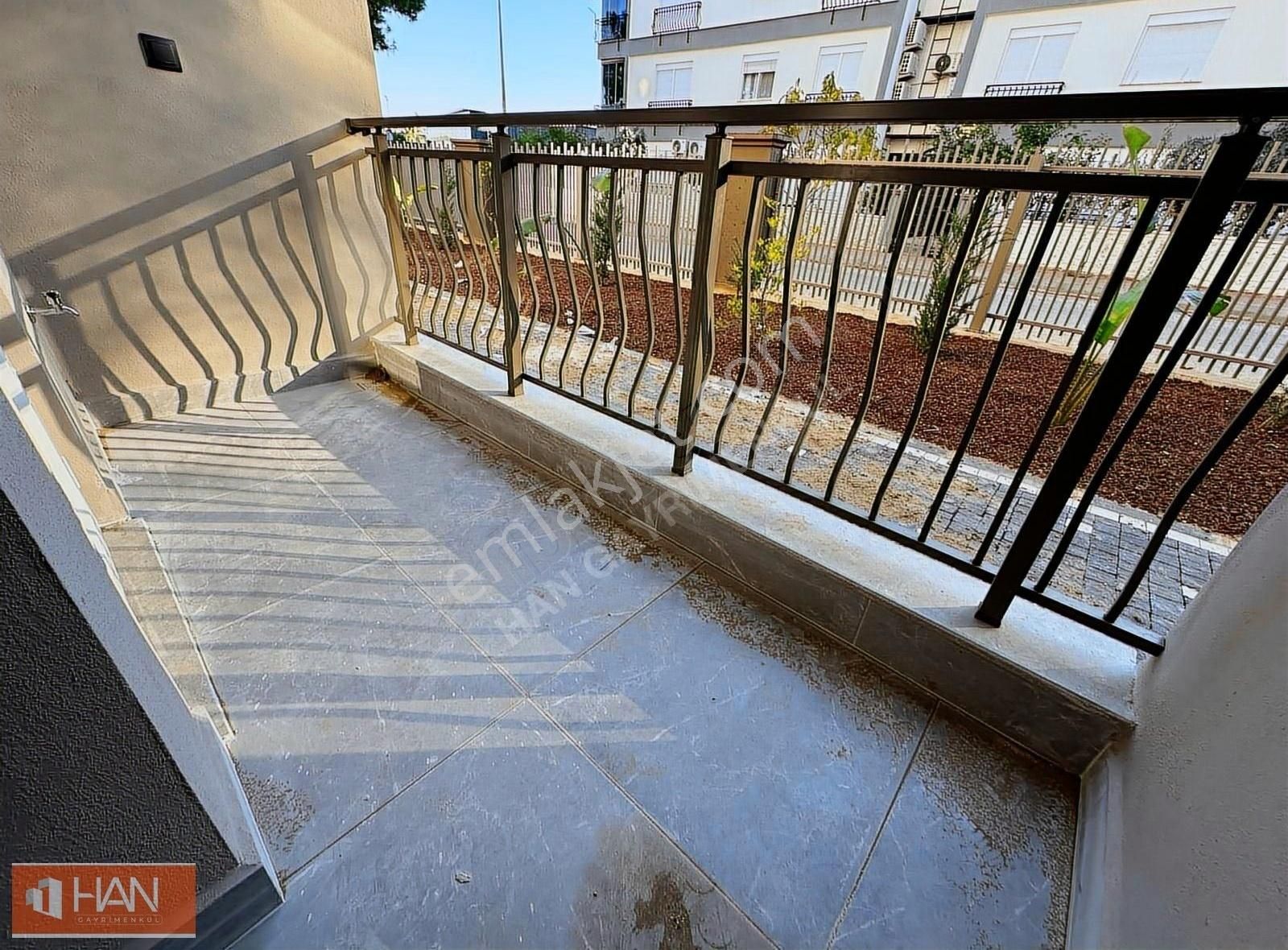 V. Karşıyaka'da 1+1 Geniş Işıl Işıl Satılık Daire - Görsel 6