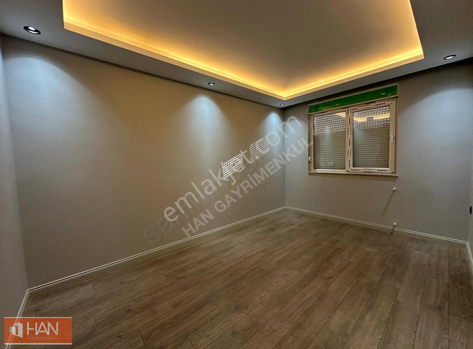 V. Karşıyaka'da 1+1 Geniş Işıl Işıl Satılık Daire - Görsel 13