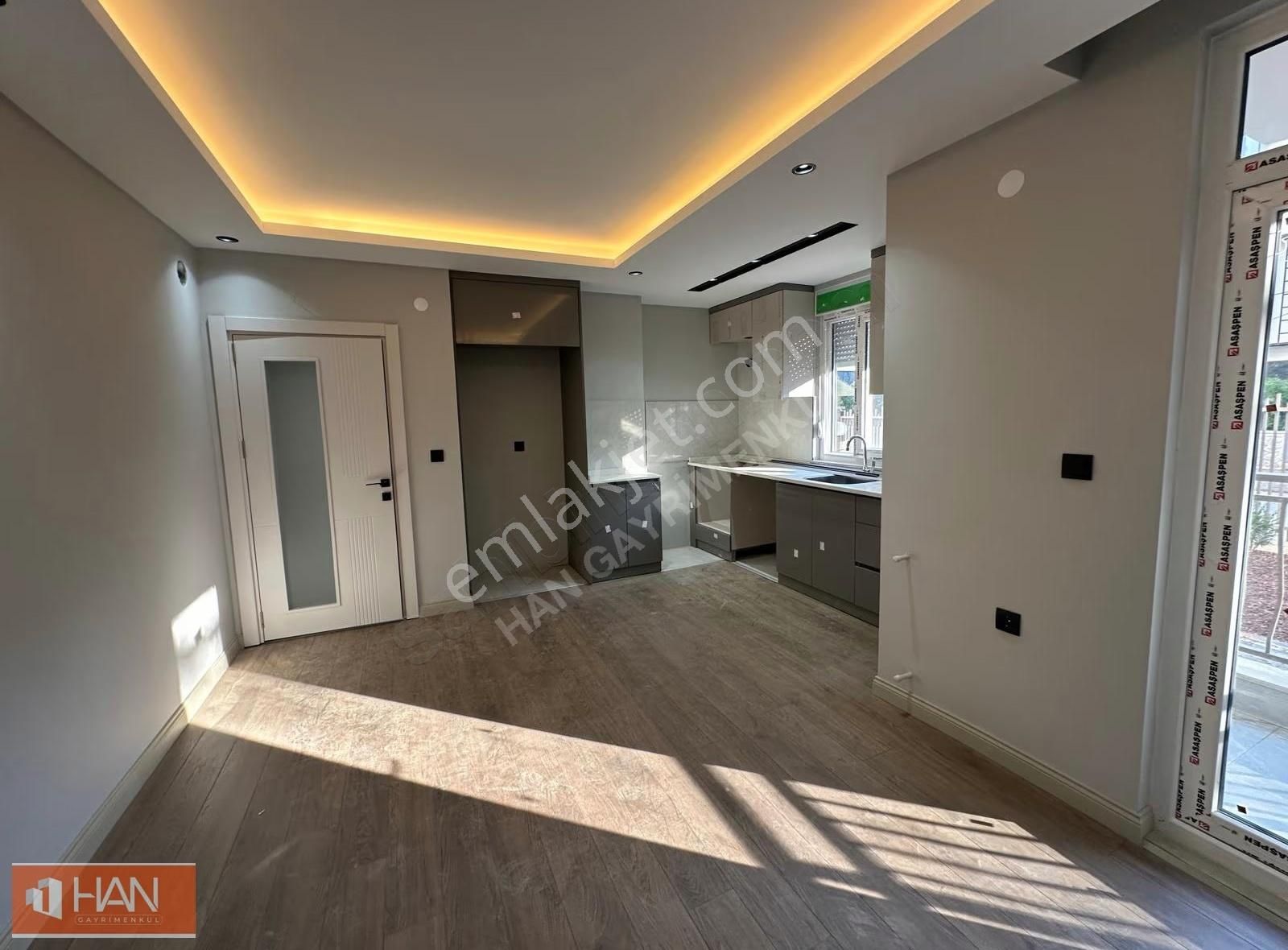 V. Karşıyaka'da 1+1 Geniş Işıl Işıl Satılık Daire - Görsel 4