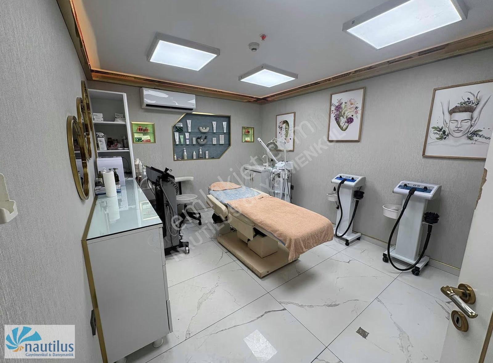 Bahçeşehir Merkez Atrium Çarşı Devirli Güzellik Merkezi - Görsel 14