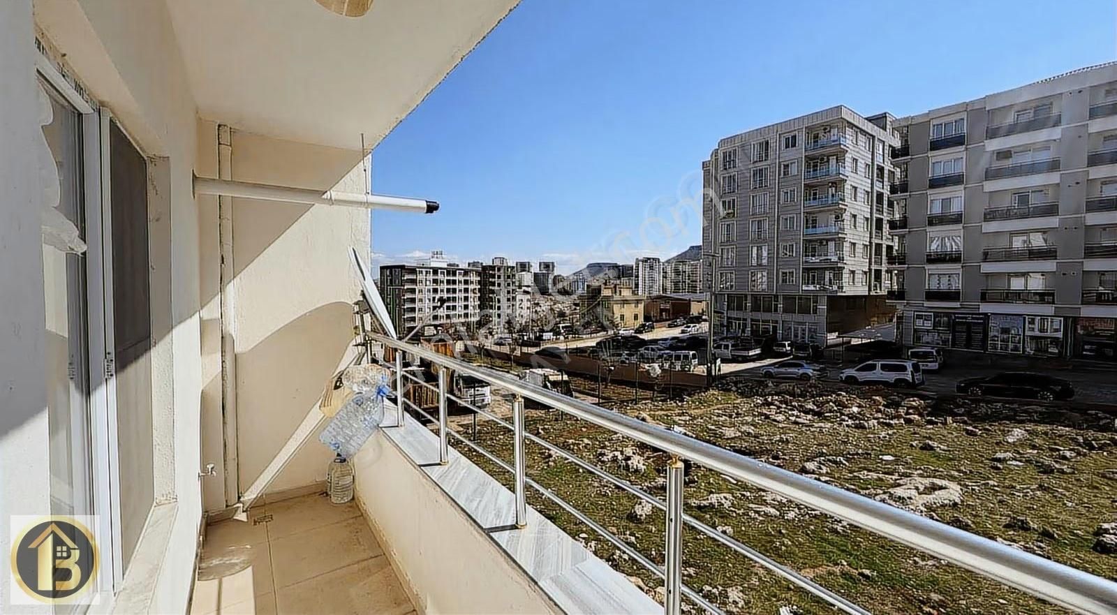 Eski Avm Arkası Satılık Eşyalı 1+1 Daire İsbay Emlak - Görsel 8
