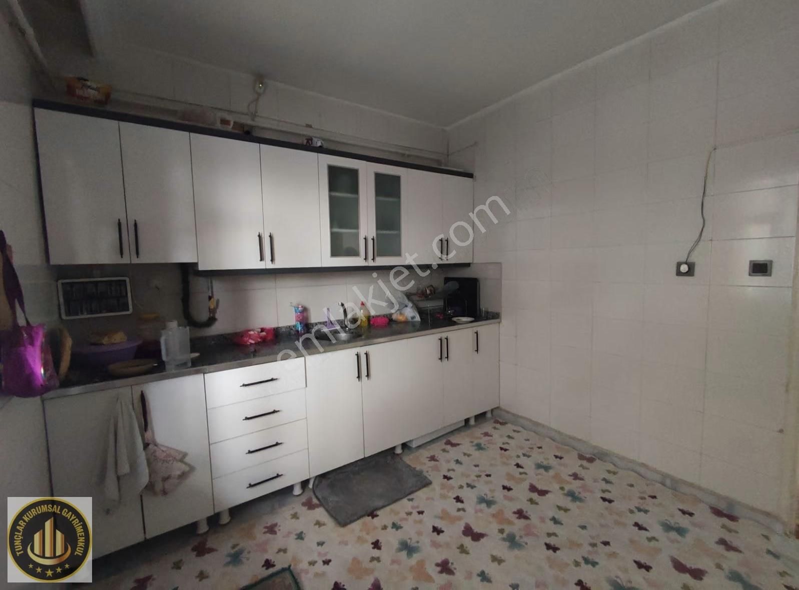 Gaziler Şehmus Alto Cıvarı Acil Satılık 3+1 Arakat Daire