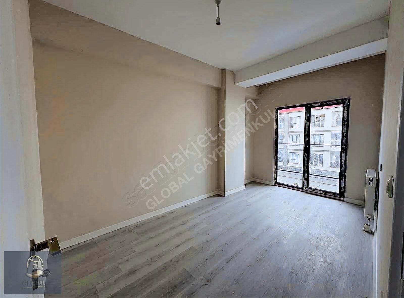 Çorlu Nusratiye Anadolu Lisesi Mevkii Havuzlu Siteiçi 1+1