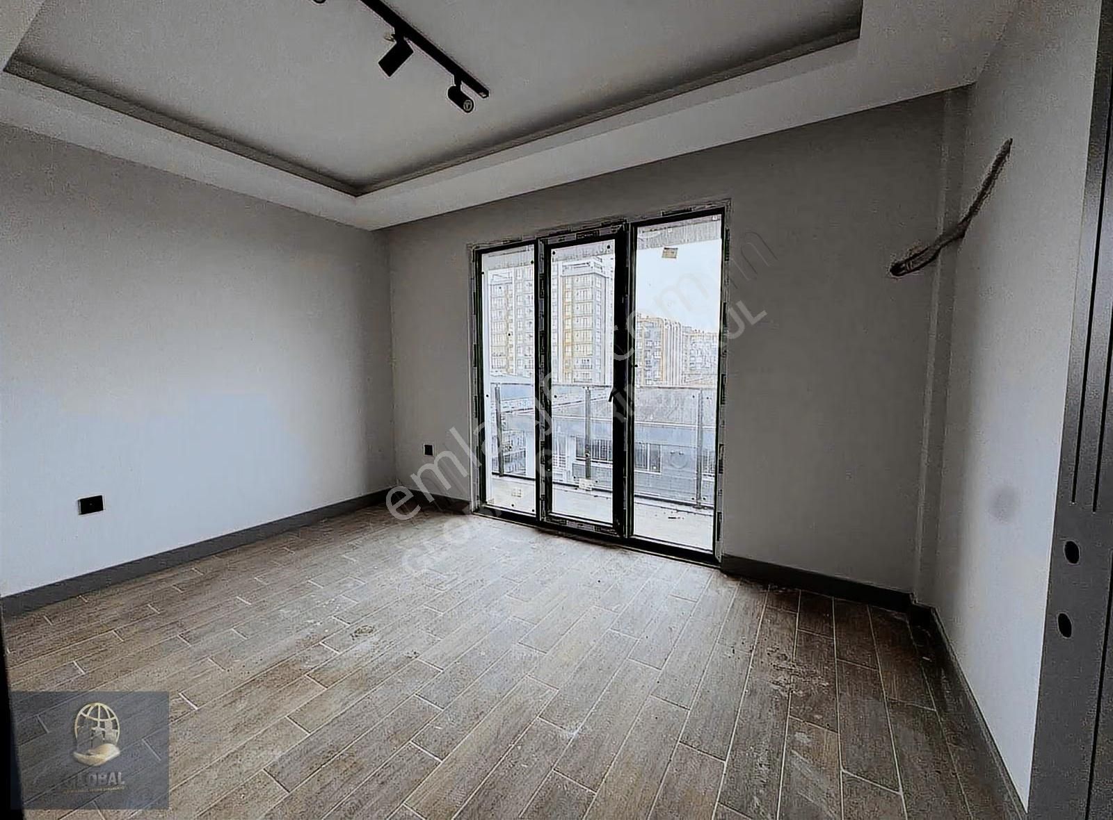 Hürriyet Mah. Havuzlu Güvenlikli Lüks Donanım Satılık 1+1 - Görsel 6