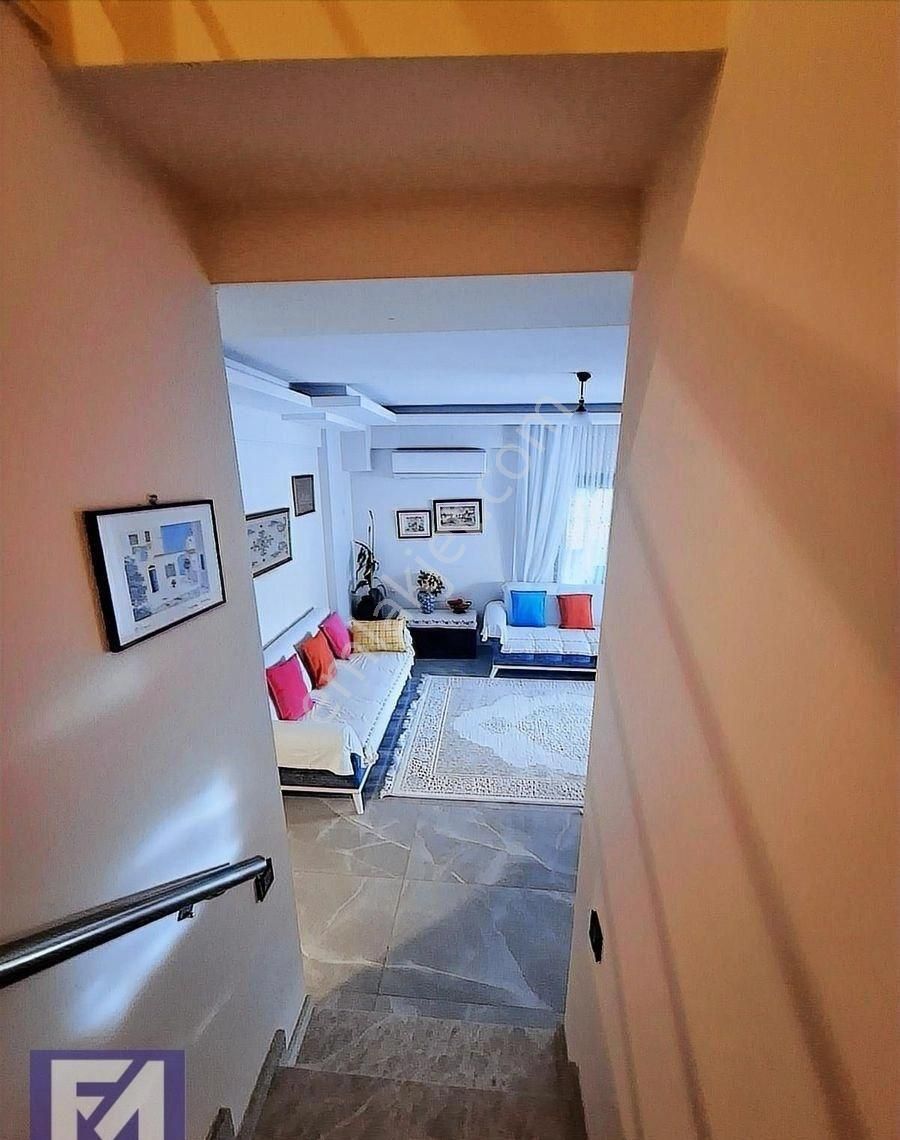 Foça Da Satılık Müstakil Havuzlu Ve Bahçeli Dubleks Villa - Görsel 14