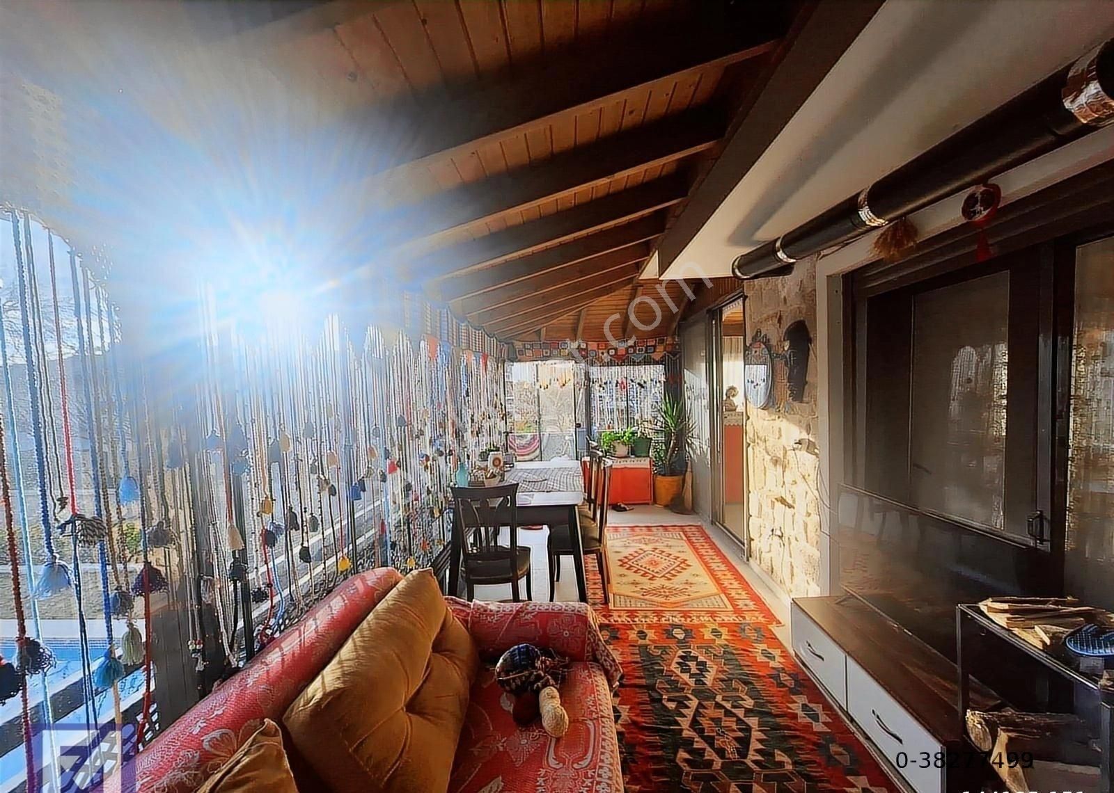 Foça Da Satılık Müstakil Havuzlu Ve Bahçeli Dubleks Villa - Görsel 11