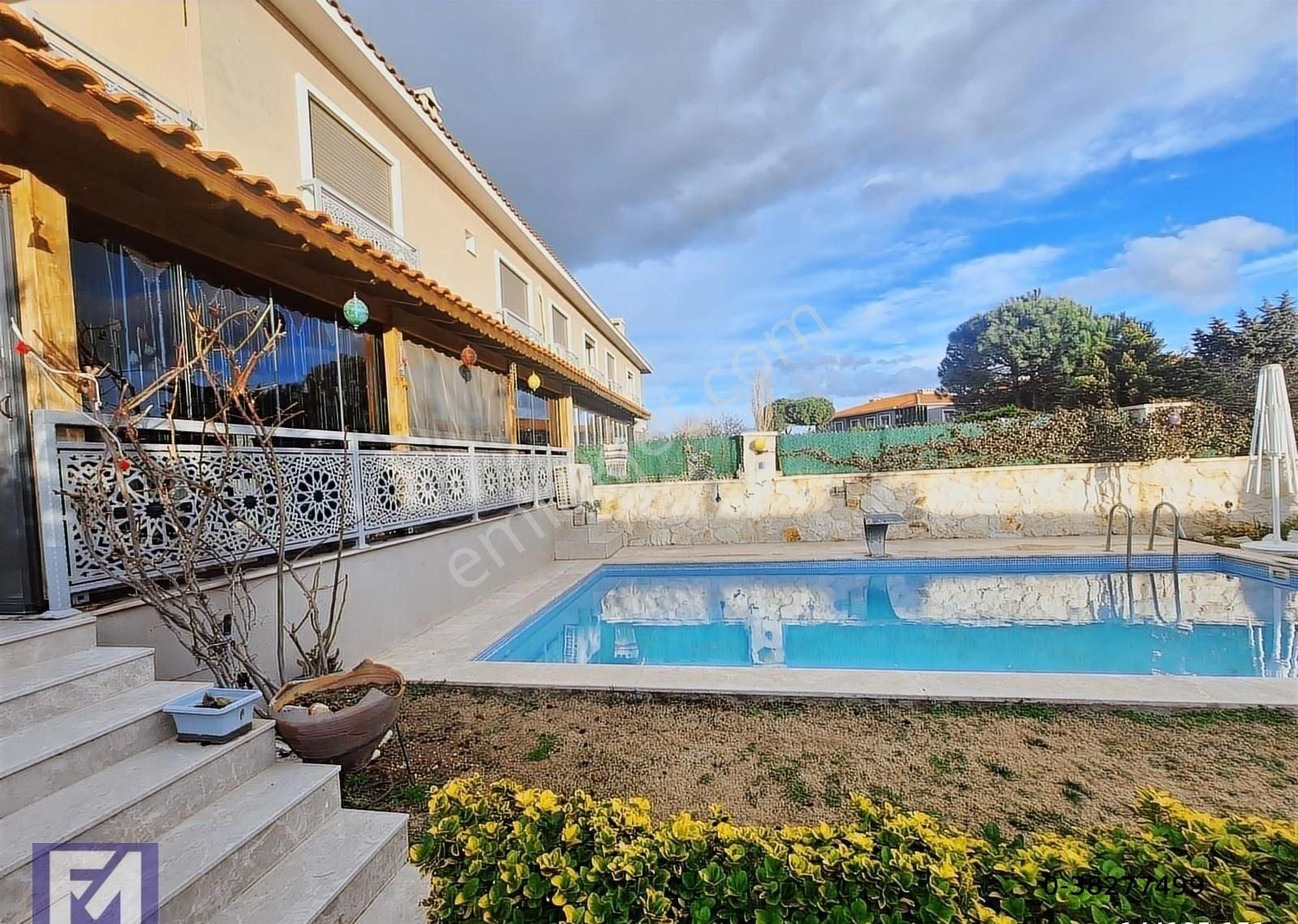 Foça Da Satılık Müstakil Havuzlu Ve Bahçeli Dubleks Villa - Görsel 29