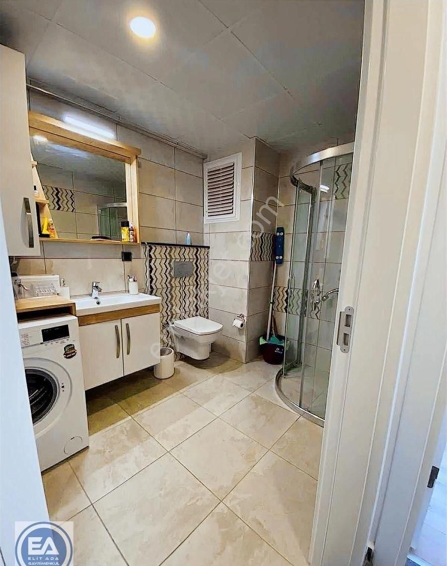 Kuşadasında Havuzlu Sitede Eşyalı Ebeveyn Banyolu 2+1 Daire - Görsel 21