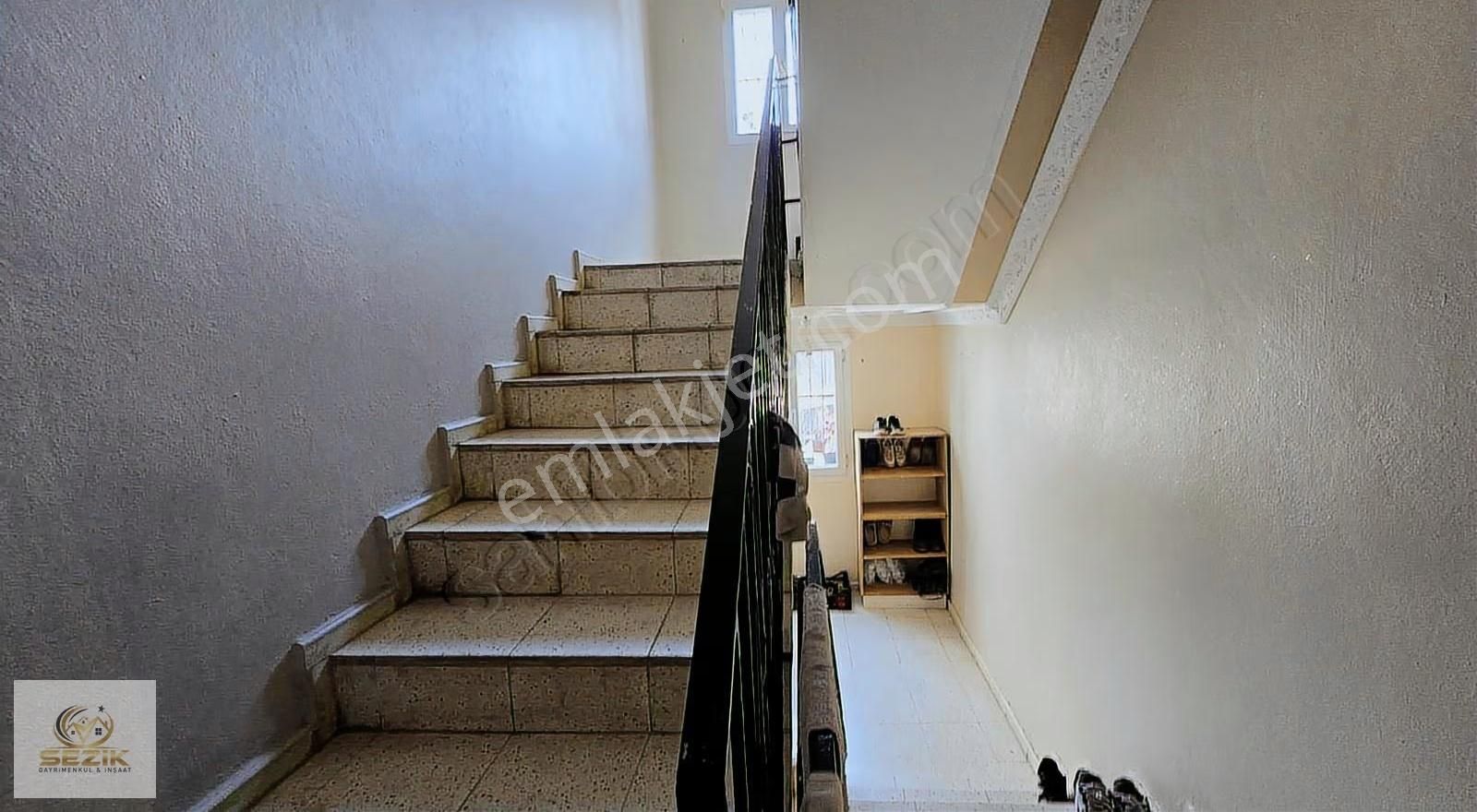 Gülbahçesi Kapalı Semt Pazarı Civarı Acil Satılık 2 Katlı Müstak - Görsel 25