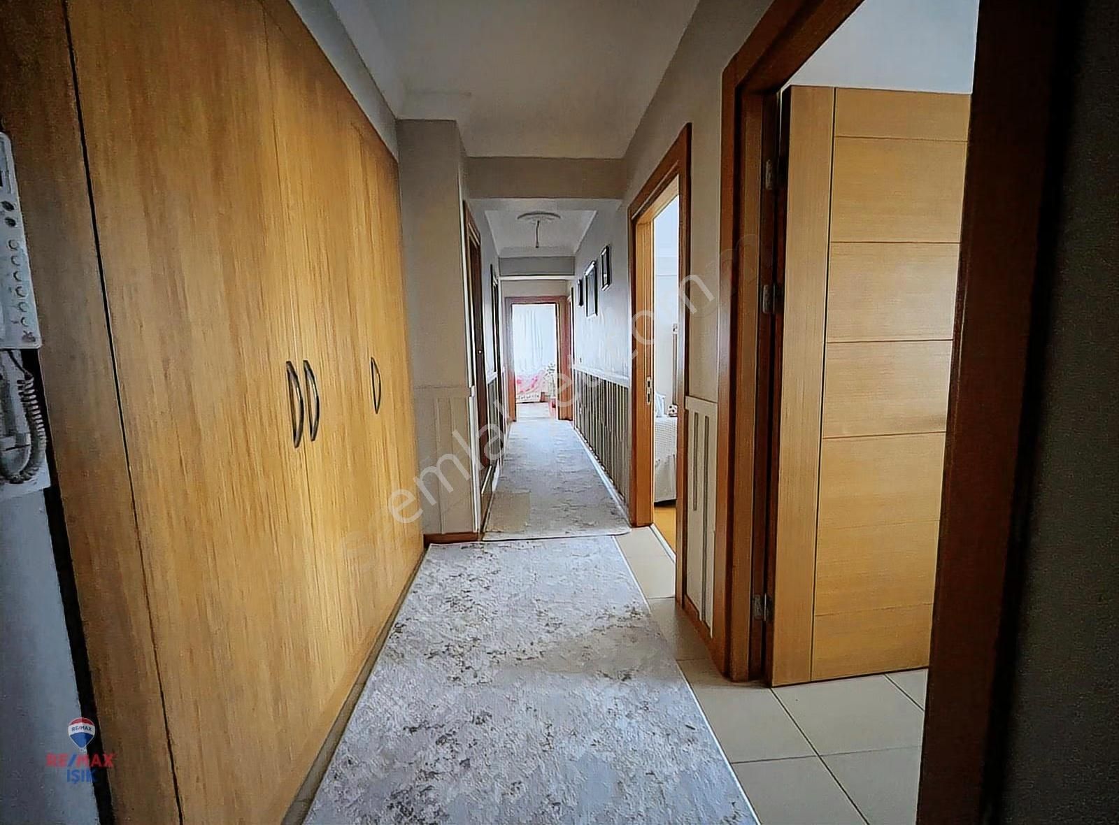 24 Saat Güvenlikli Sitede,ebeveyn Banyolu ,kiralık Geniş 3+1 - Görsel 4