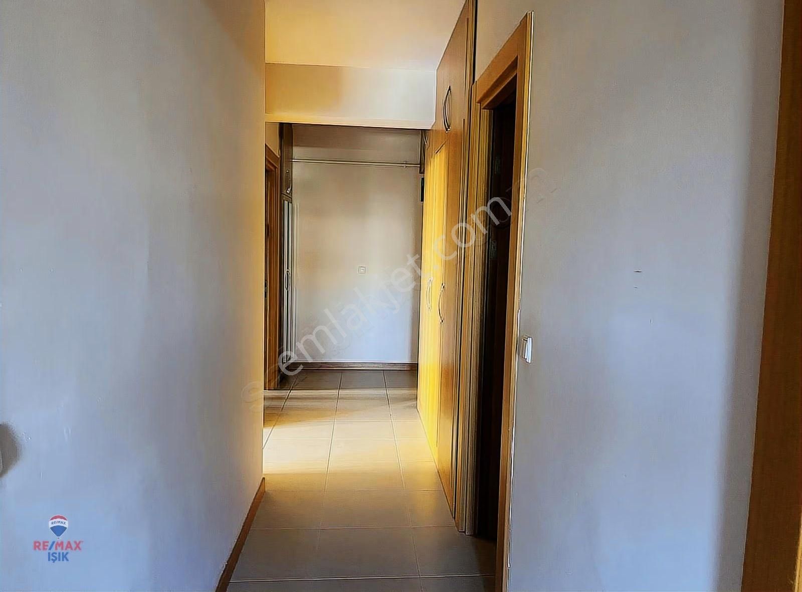 24 Saat Güvenlikli Sitede,ebeveyn Banyolu ,kiralık Geniş 3+1 - Görsel 5