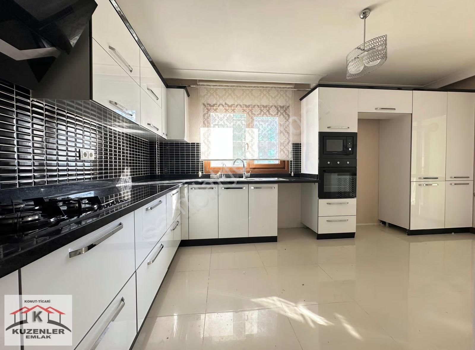 Kuzenler'den Yüksek Kredili_çok Geniş Teraslı Güney 3+1 155 M2 - Görsel 4