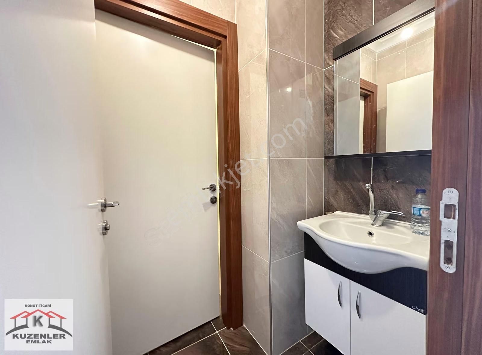 Kuzenler'den Yüksek Kredili_çok Geniş Teraslı Güney 3+1 155 M2 - Görsel 23