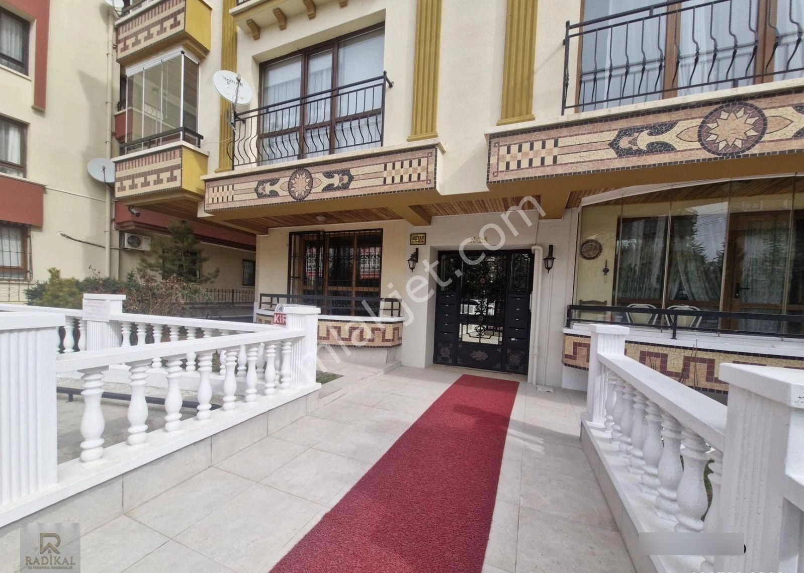 Birlik Mahallesi 492. Sokak Üzeri Yüksek Giriş Katta Kiralık 4+1 Daire ............. - Görsel 24