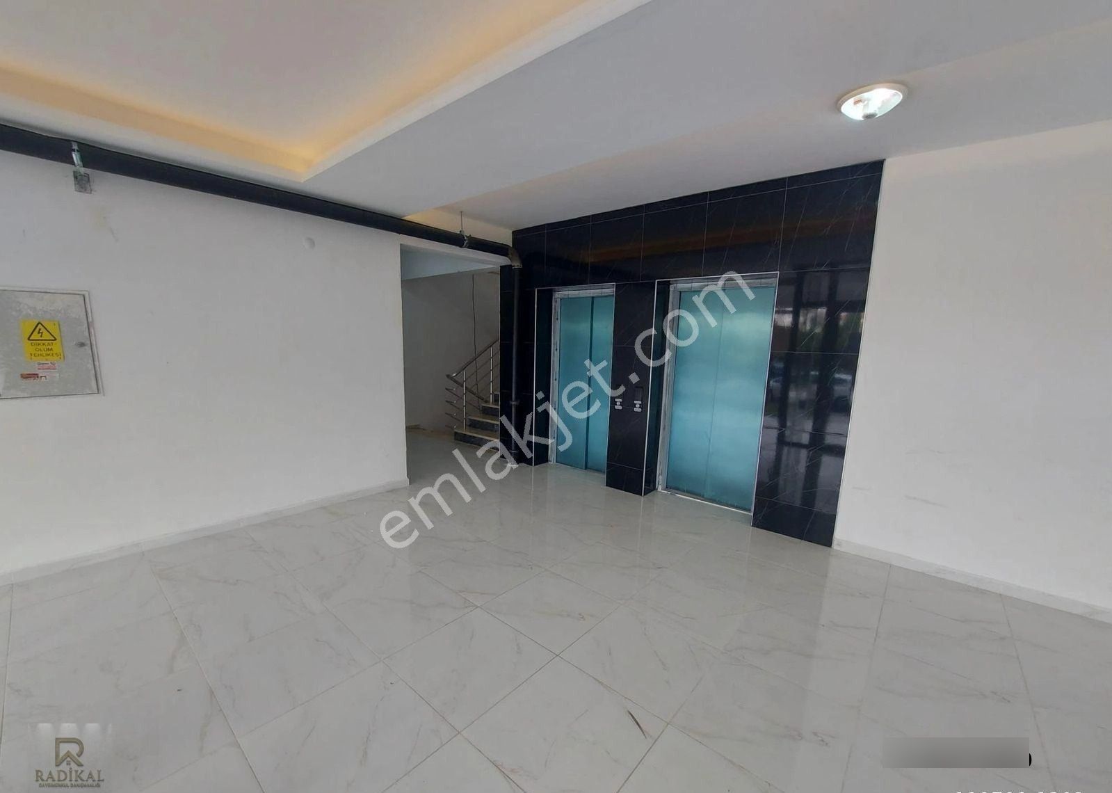 Birlik Mahallesi 467.cadde Üzeri Birlik Park Suit Rezidansta 1ci Katta Eşyalı Satılık 1+1 Suit Daire - Görsel 30