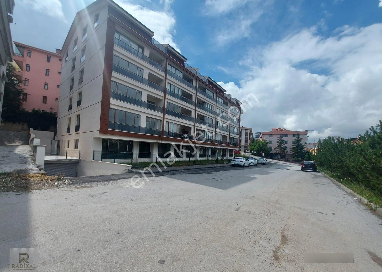 Birlik Mahallesi 467.cadde Üzeri Birlik Park Suit Rezidansta 1ci Katta Eşyalı Satılık 1+1 Suit Daire - Görsel 21