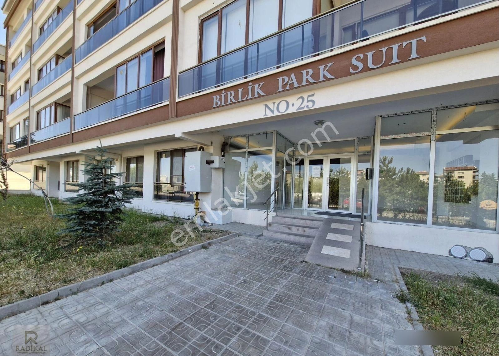 Birlik Mahallesi 467.cadde Üzeri Birlik Park Suit Rezidansta 1ci Katta Eşyalı Satılık 1+1 Suit Daire - Görsel 19