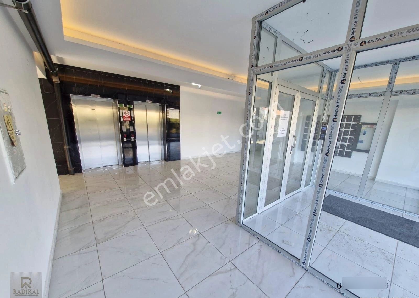 Birlik Mahallesi 467.cadde Üzeri Birlik Park Suit Rezidansta 1ci Katta Eşyalı Satılık 1+1 Suit Daire - Görsel 9