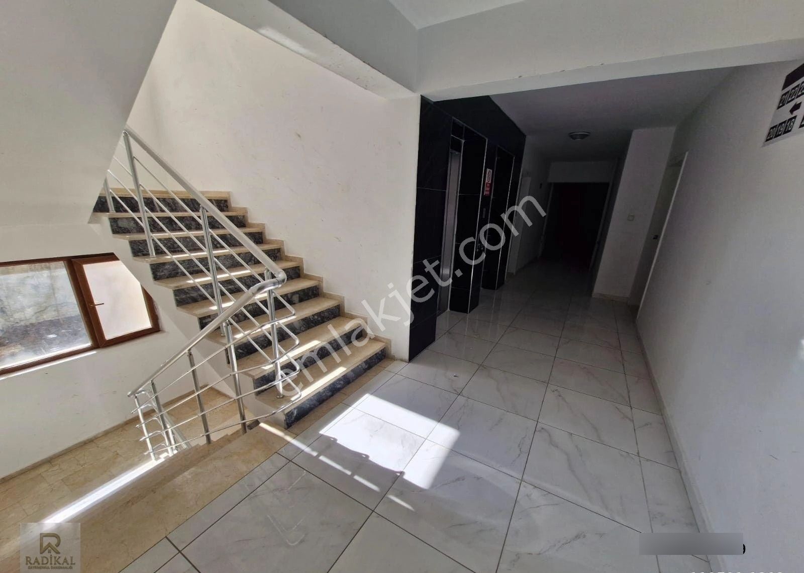 Birlik Mahallesi 467.cadde Üzeri Birlik Park Suit Rezidansta 1ci Katta Eşyalı Satılık 1+1 Suit Daire - Görsel 26