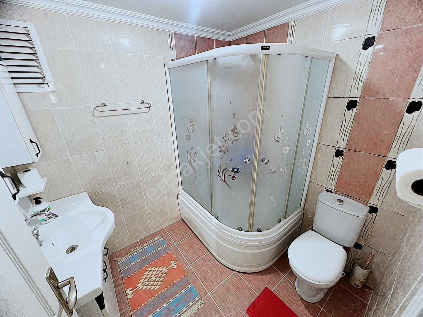 Barıştepede Manzaralı 7.kat Fulyapılı Merkezi Lokasyonda Kiralık - Görsel 3