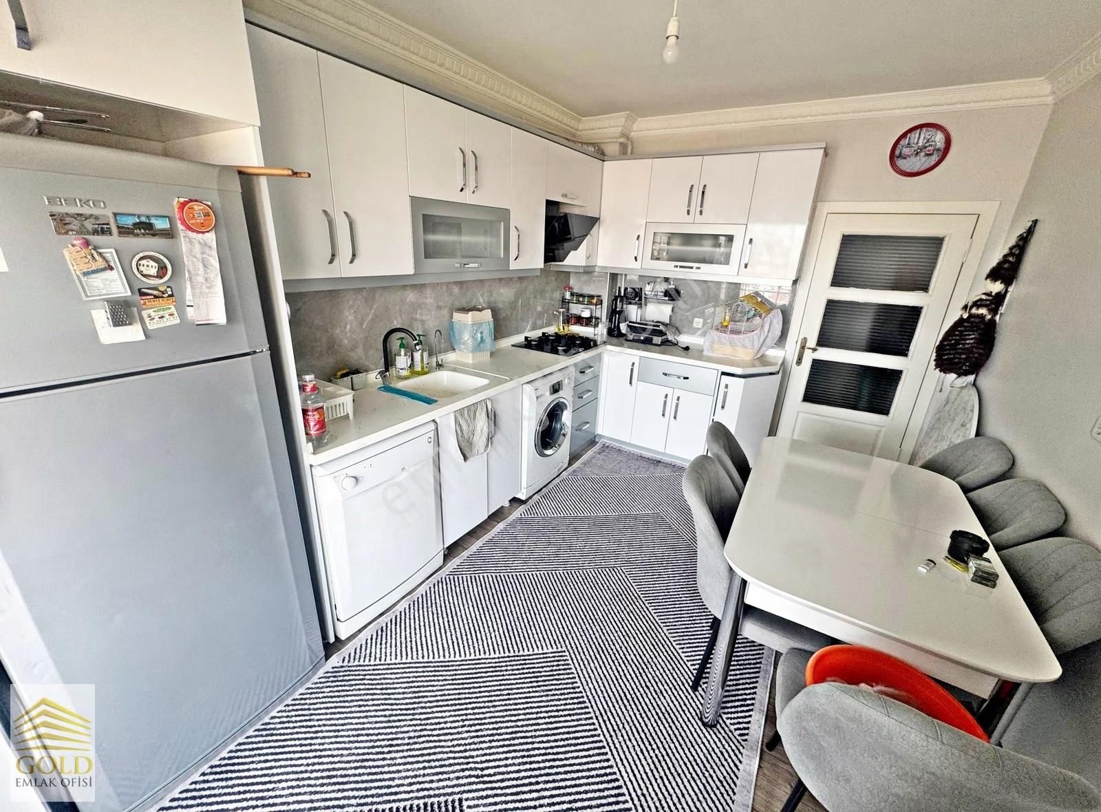 Gold Tan Seval Cad Üzeri Teras Balkonlu Krediye Uygun 3+1 Daire_