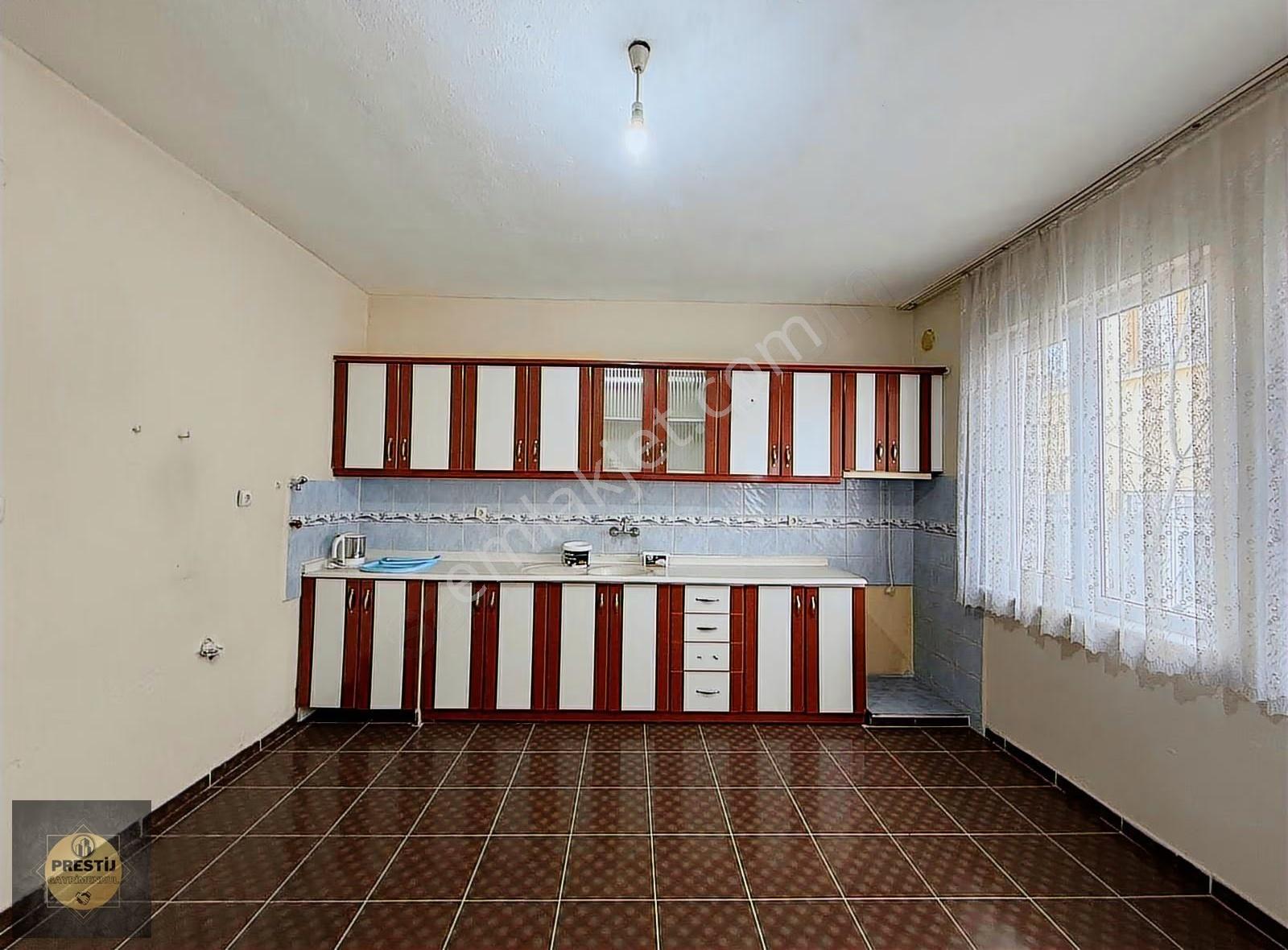 Selçuklu Mahallesinde Komple Satılık Müstakil Bina - Görsel 2