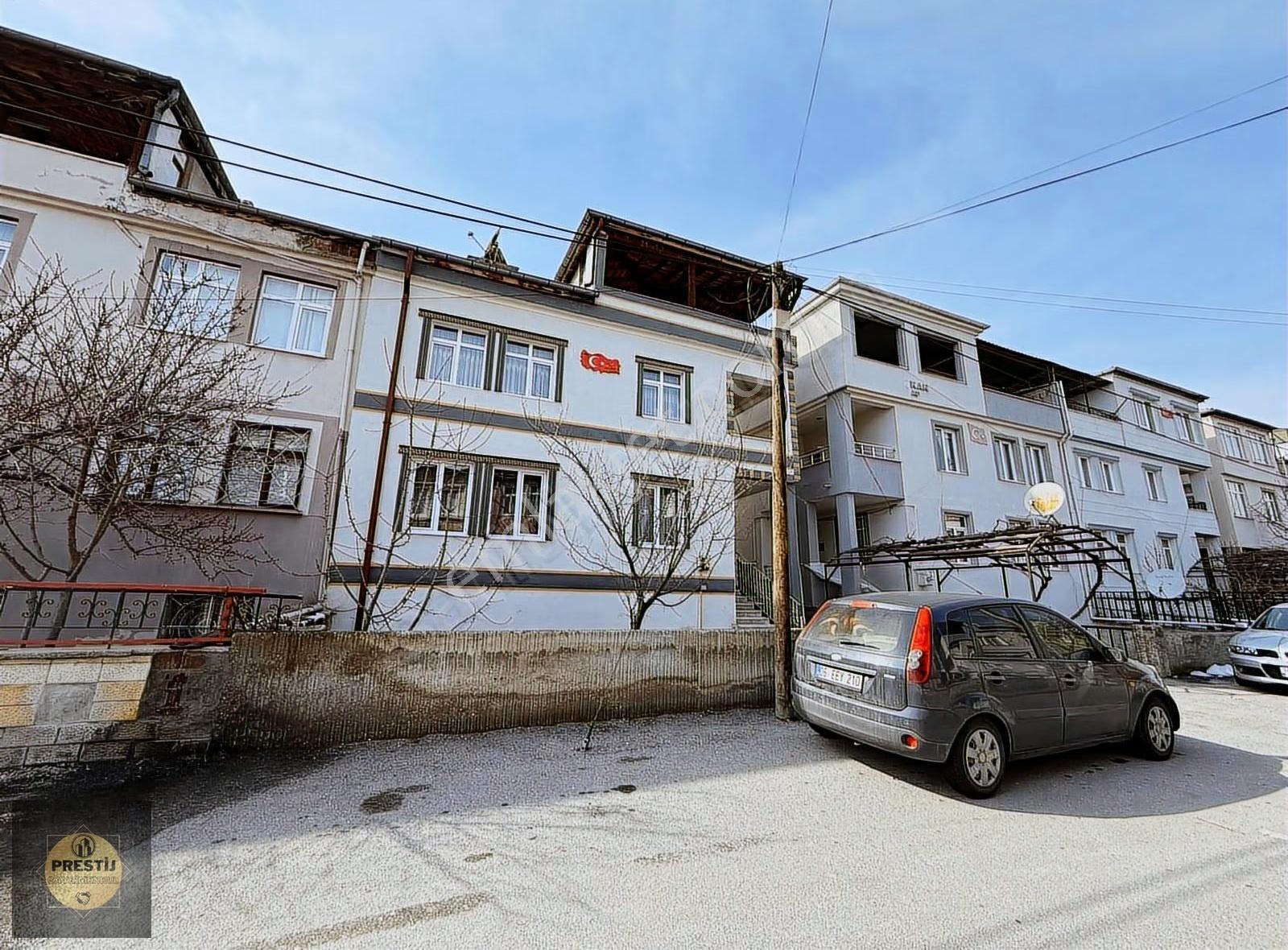 Selçuklu Mahallesinde Komple Satılık Müstakil Bina - Görsel 7