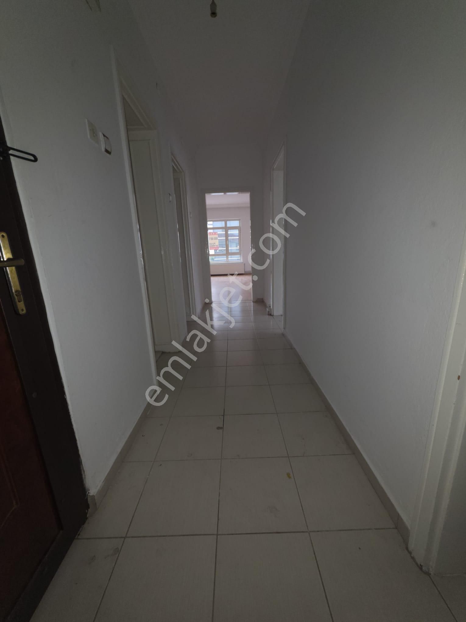 Çayır'dan ,abidinpaşa ,gülistan Sk.ta ,yalıtımlı ,ön Güney Batı Cepheli ,kombili ,3+1 - Görsel 8