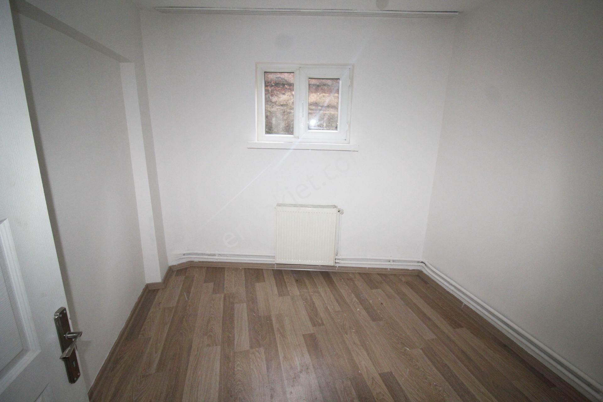 Krc'den Mamak Caddesi Üzerinde 3+1 Kiralık Daire - Görsel 10