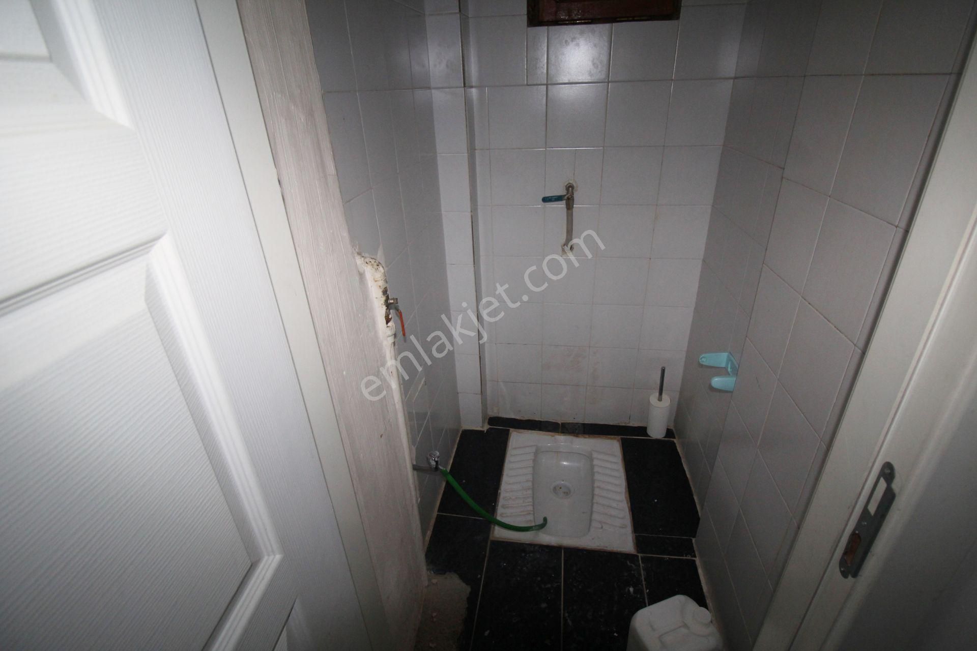 Krc'den Mamak Caddesi Üzerinde 3+1 Kiralık Daire - Görsel 15