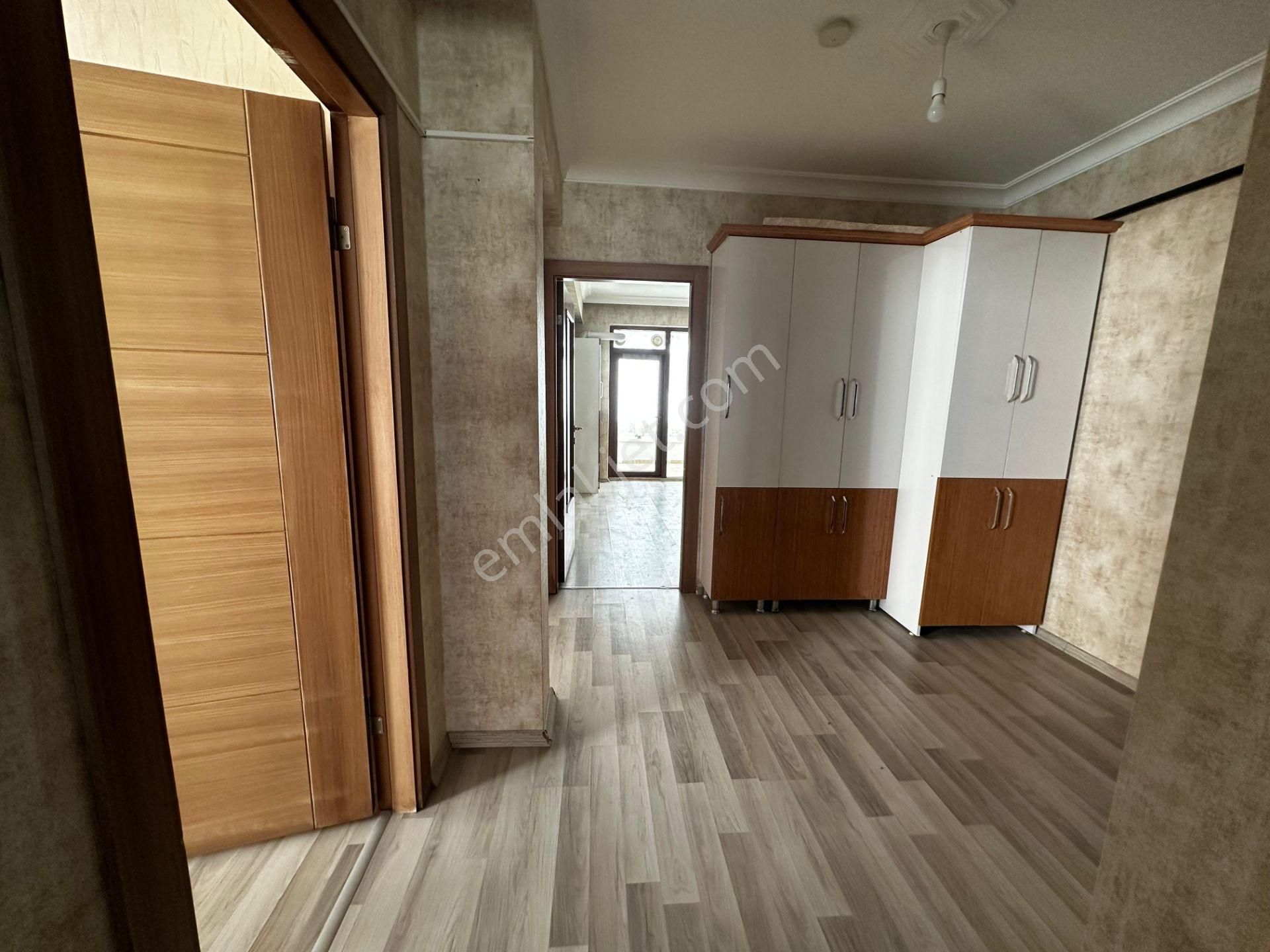 Kanunide Yeni Binada Ful Yapılı Ara Katta Kiralık 3+1 Daire - Görsel 24