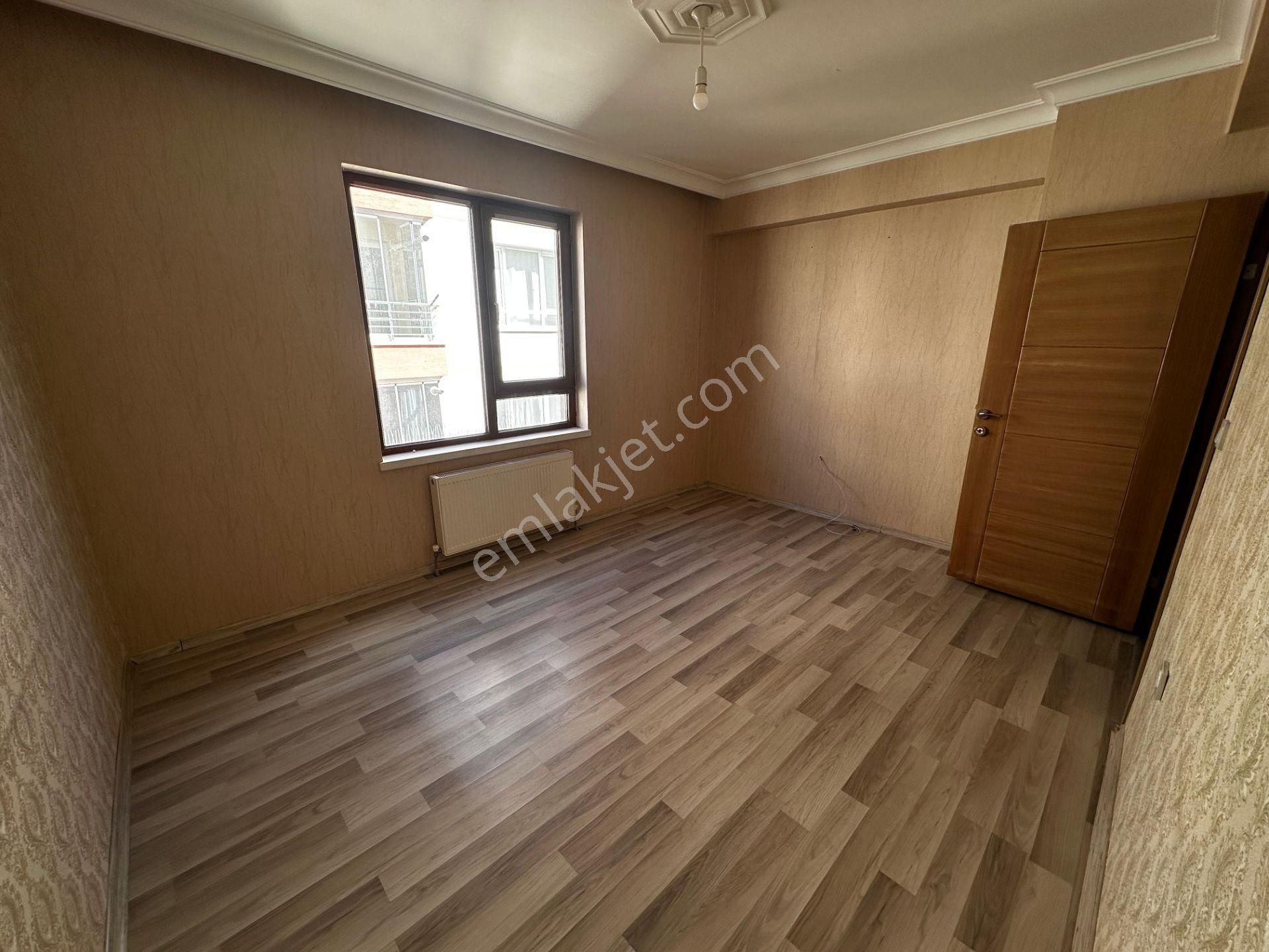 Kanunide Yeni Binada Ful Yapılı Ara Katta Kiralık 3+1 Daire - Görsel 23