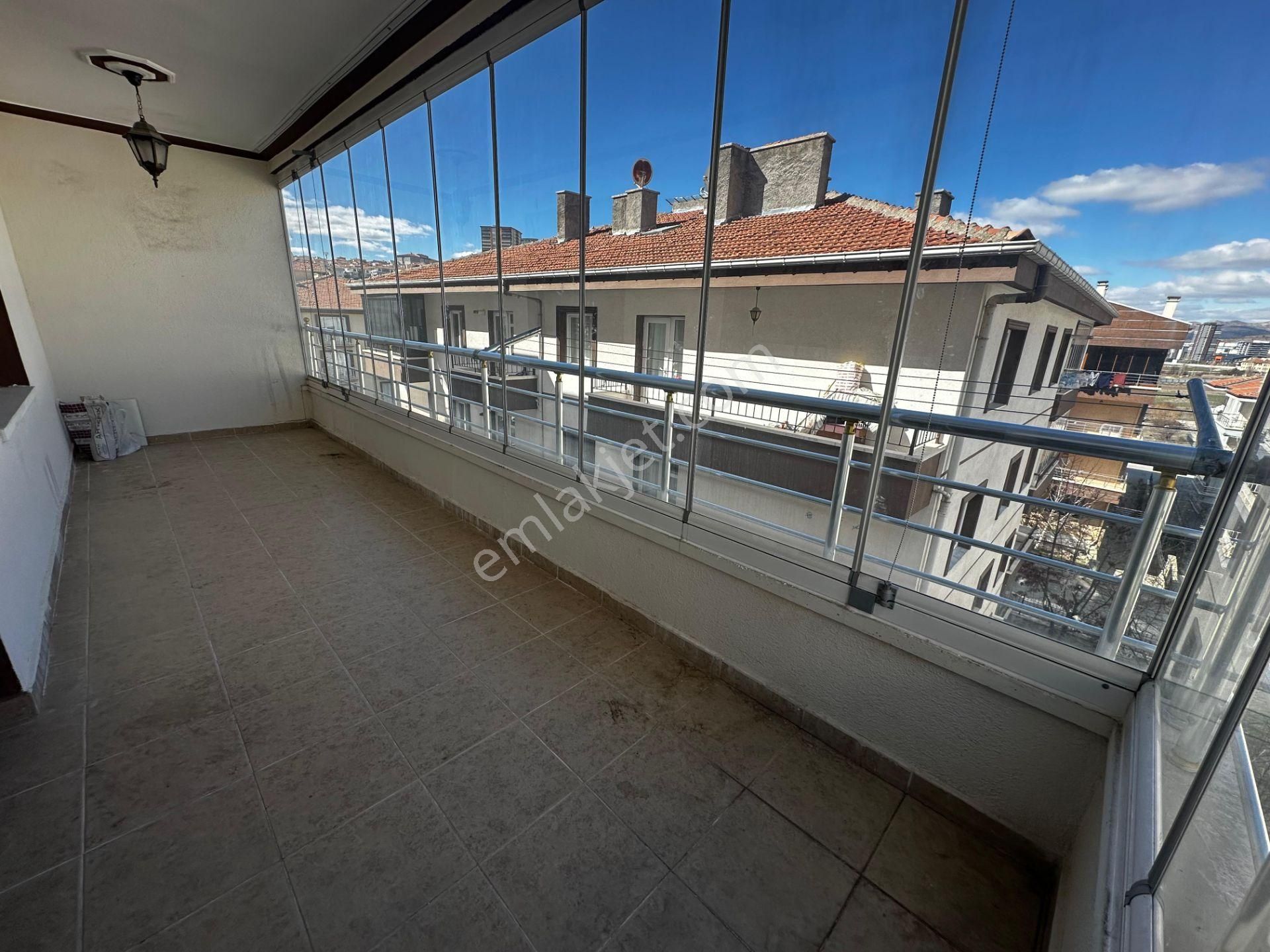 Kanunide Yeni Binada Ful Yapılı Ara Katta Kiralık 3+1 Daire - Görsel 29