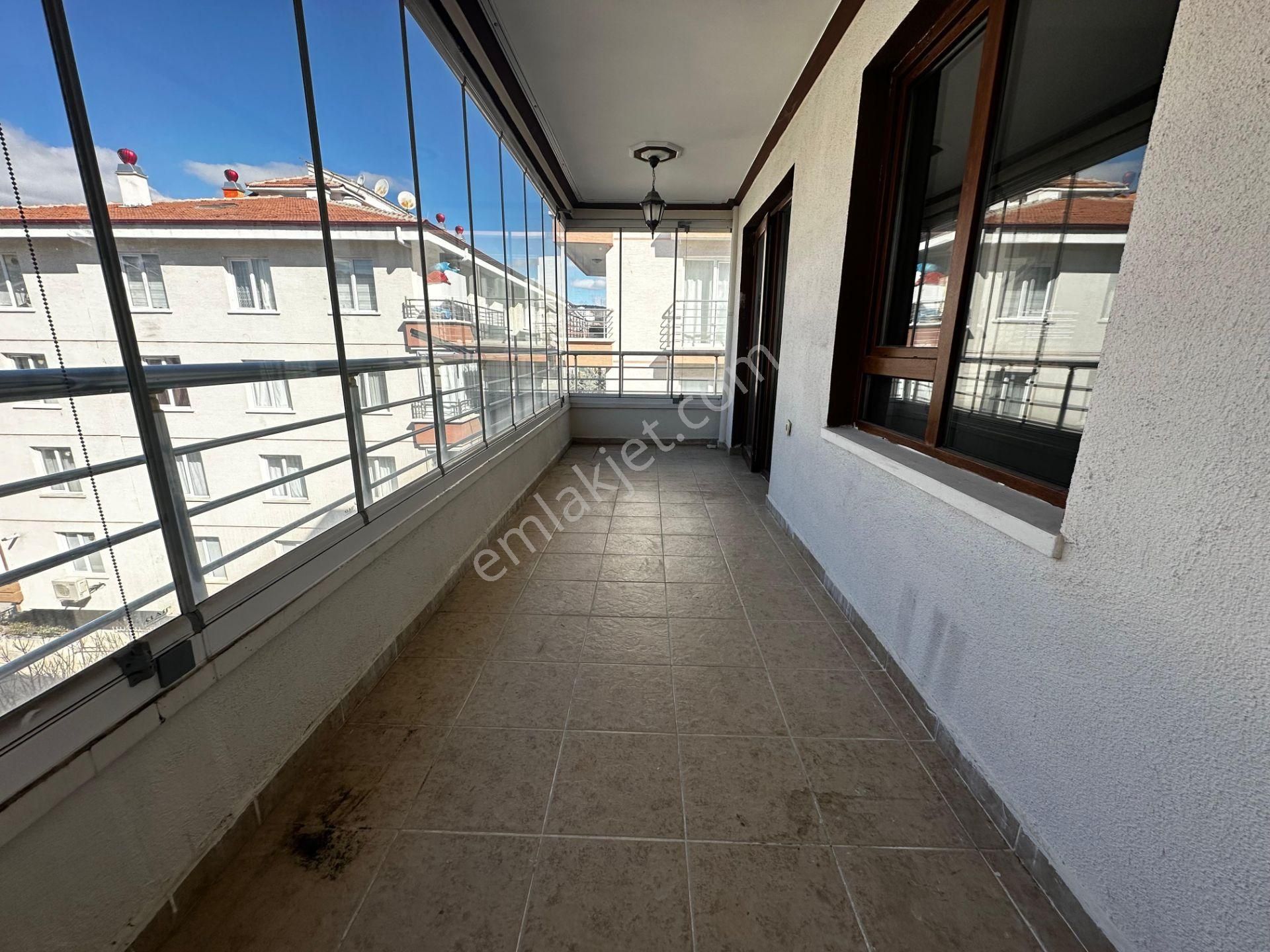 Kanunide Yeni Binada Ful Yapılı Ara Katta Kiralık 3+1 Daire - Görsel 28