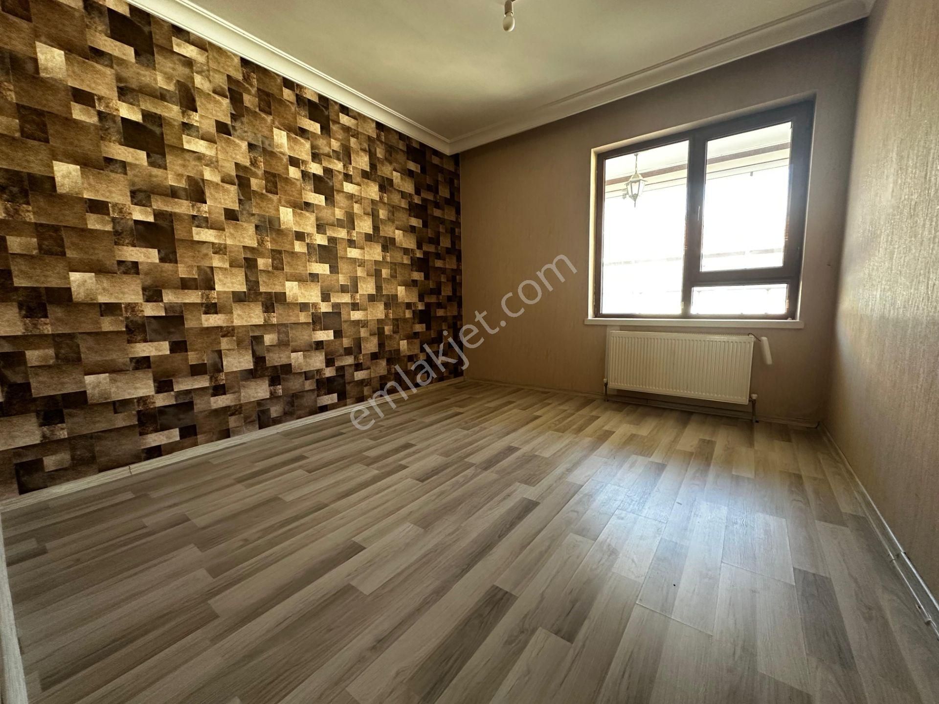 Kanunide Yeni Binada Ful Yapılı Ara Katta Kiralık 3+1 Daire - Görsel 17