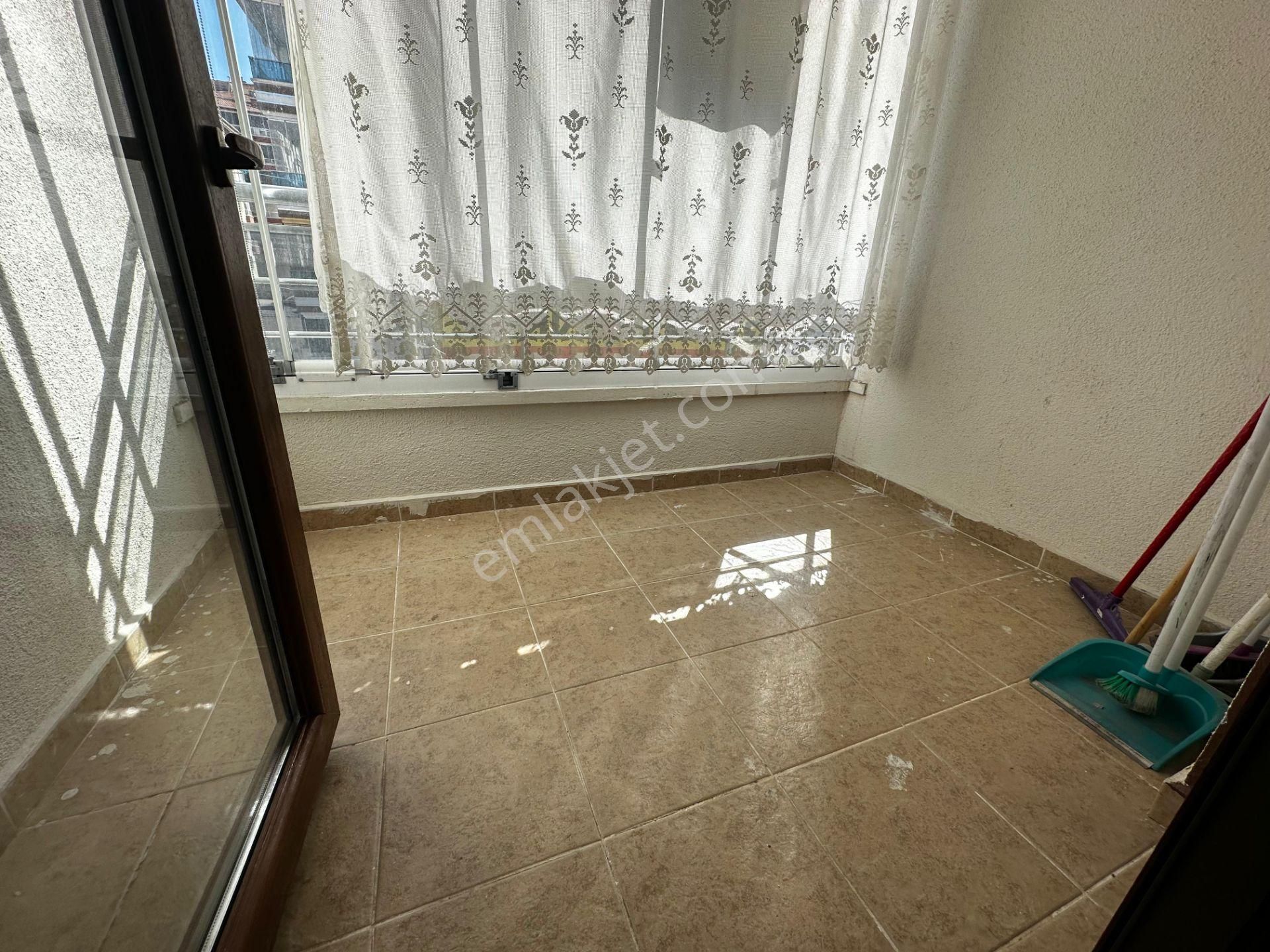 Kanunide Yeni Binada Ful Yapılı Ara Katta Kiralık 3+1 Daire - Görsel 6