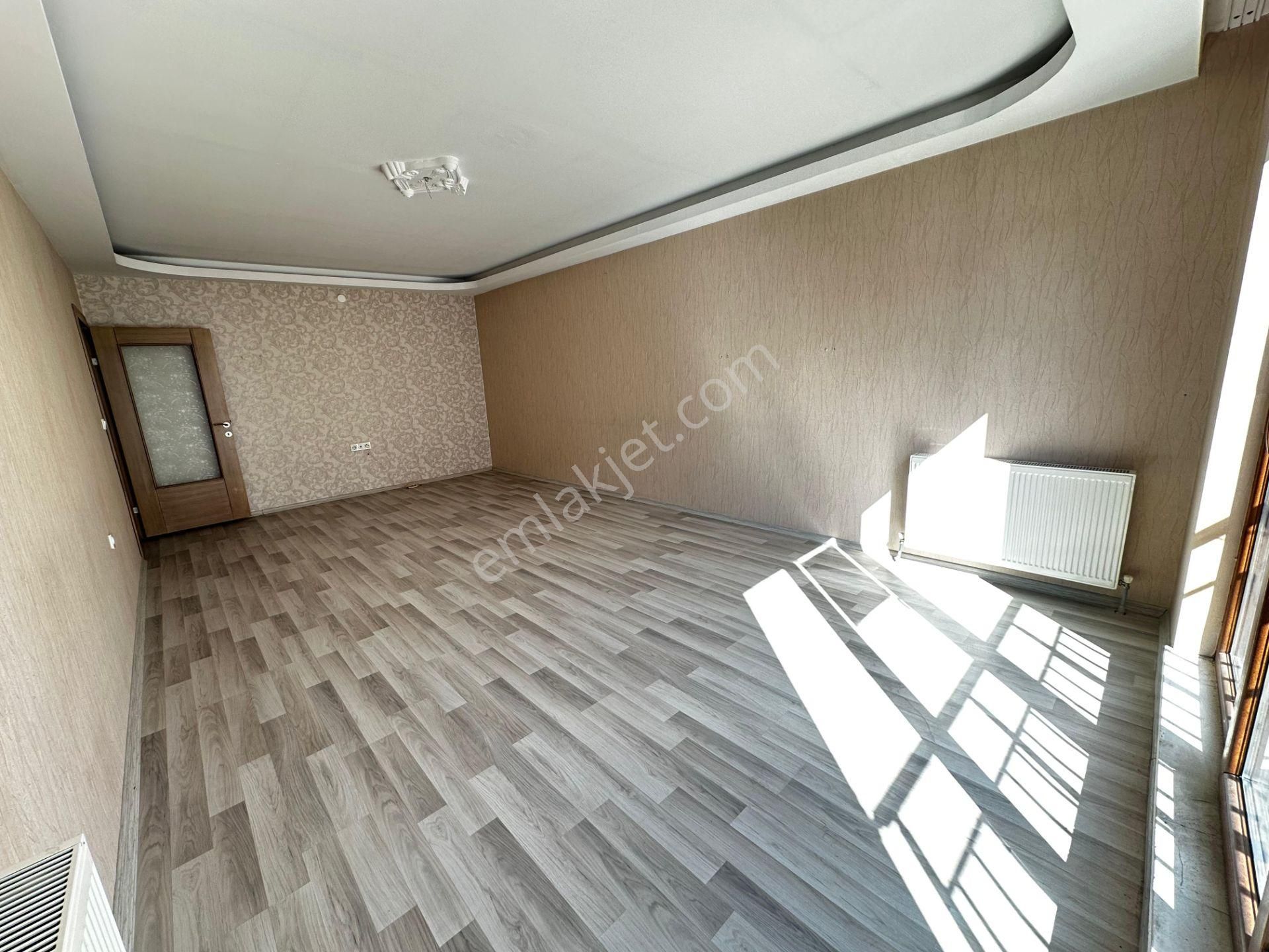 Kanunide Yeni Binada Ful Yapılı Ara Katta Kiralık 3+1 Daire - Görsel 11